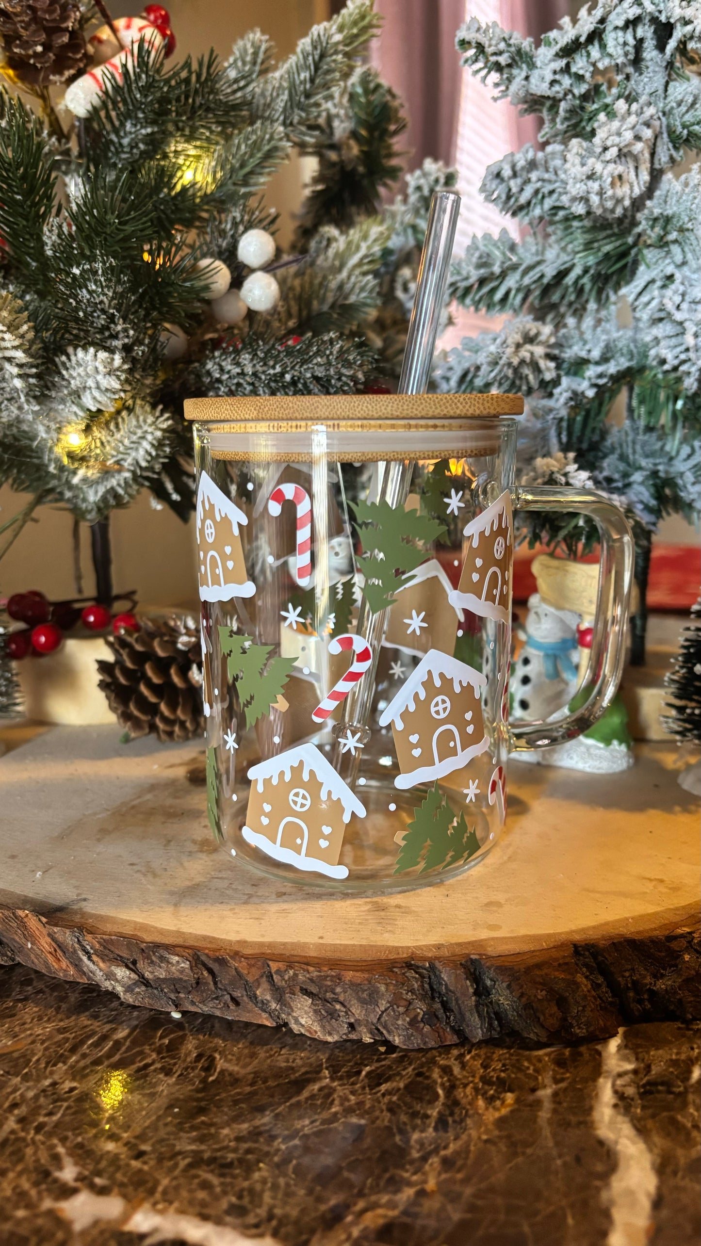 Gingerbread house glass mug