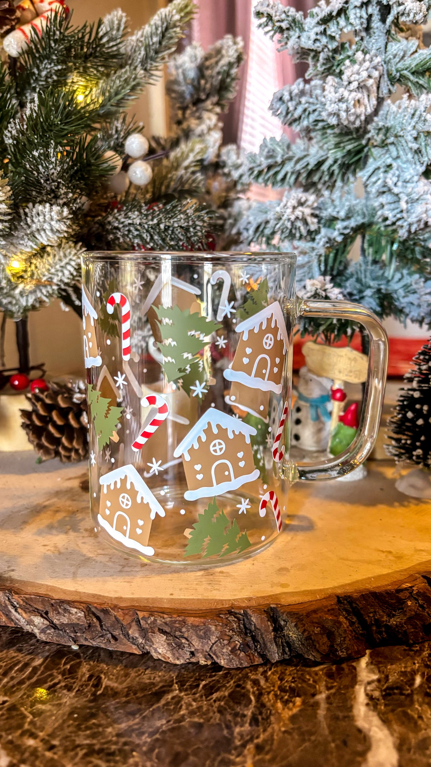 Gingerbread house glass mug