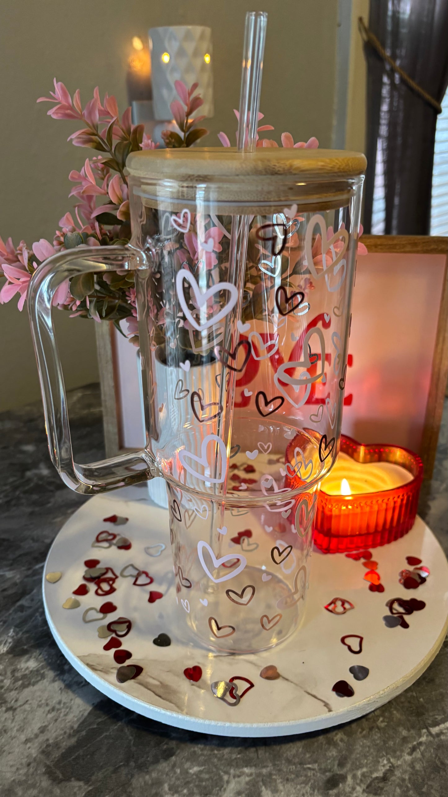 Pink hearts glass tumbler