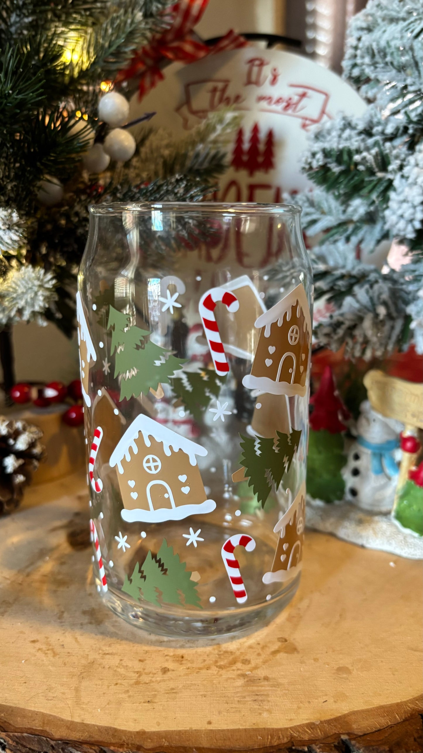 Christmas Gingerbread house glass cup