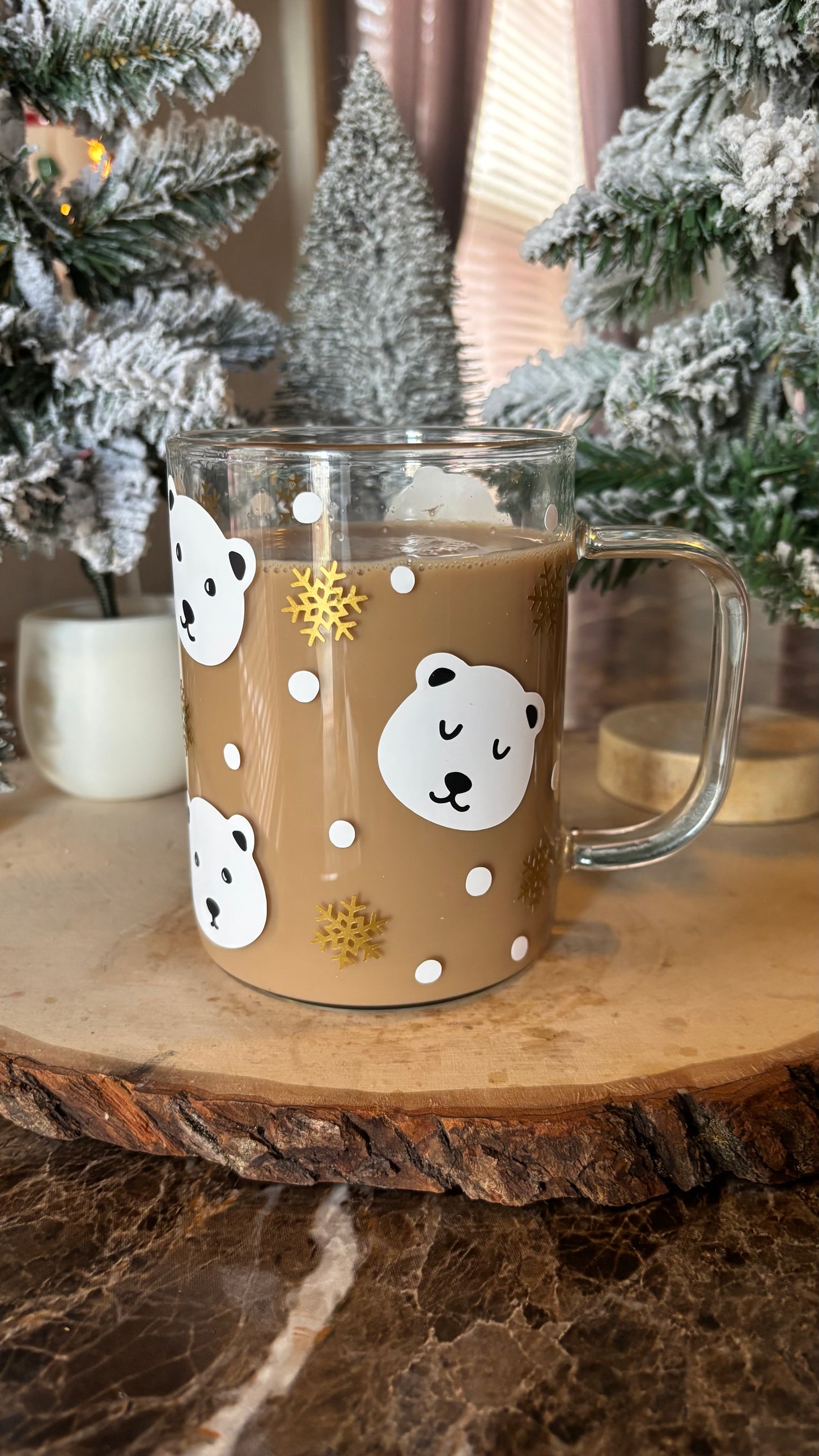 Winter polar bear glass mug