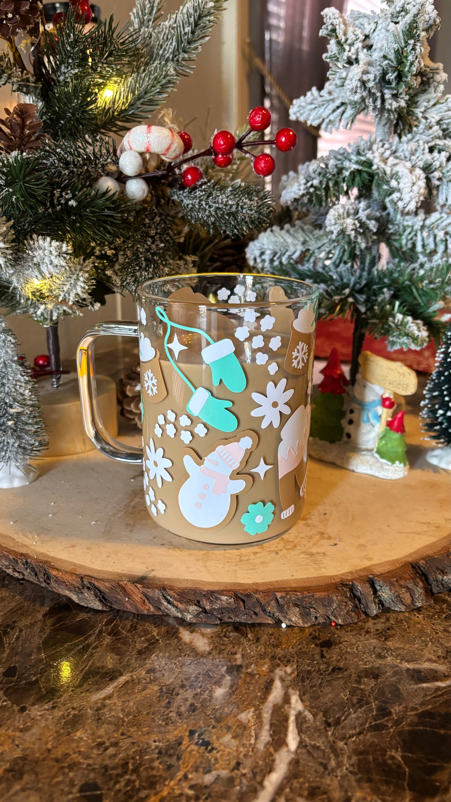 Winter snowman glass mug