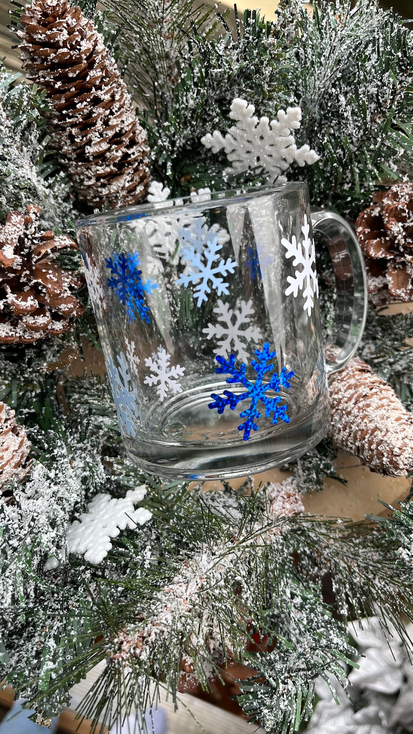 Snowflake glass mug