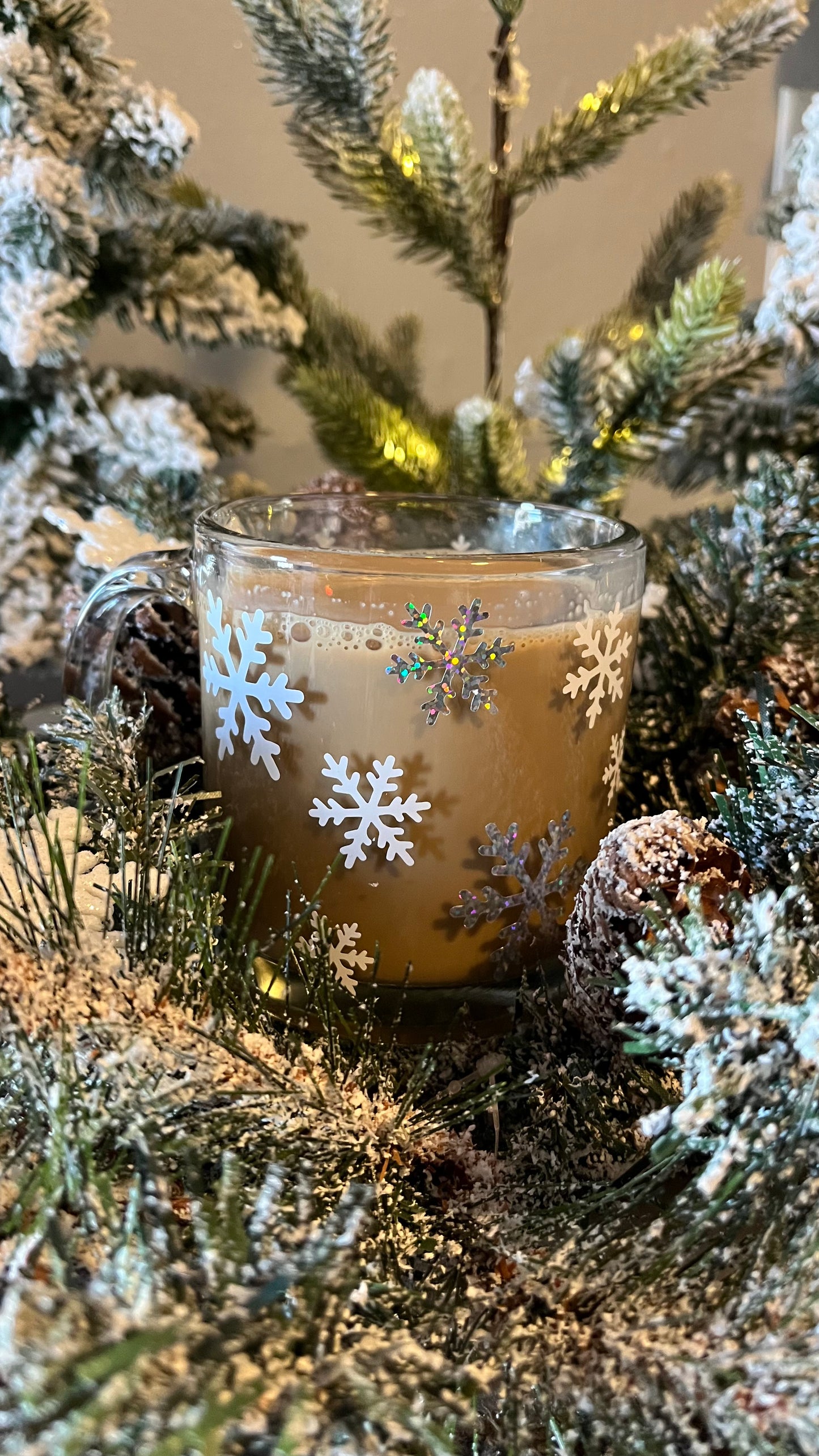 Snowflake glass mug