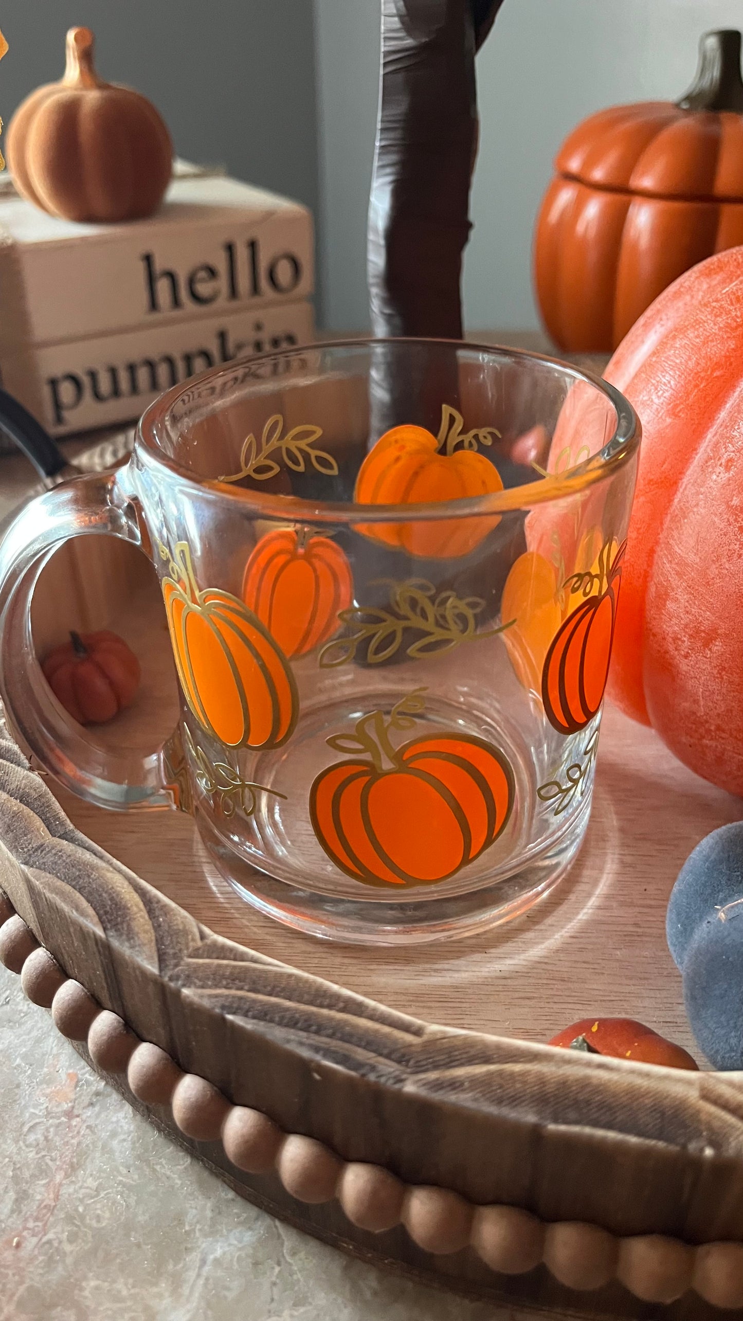 Autumn pumpkin glass mug