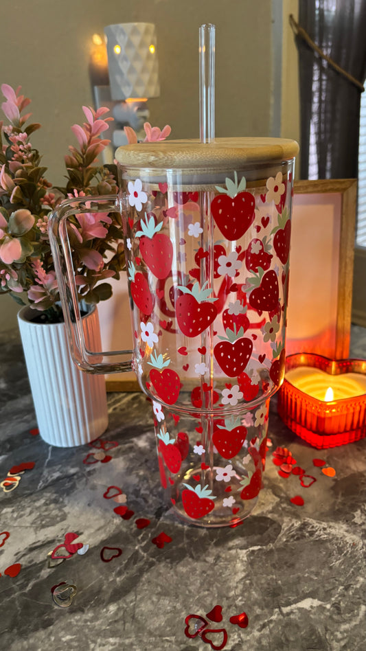 Strawberry hearts glass tumbler