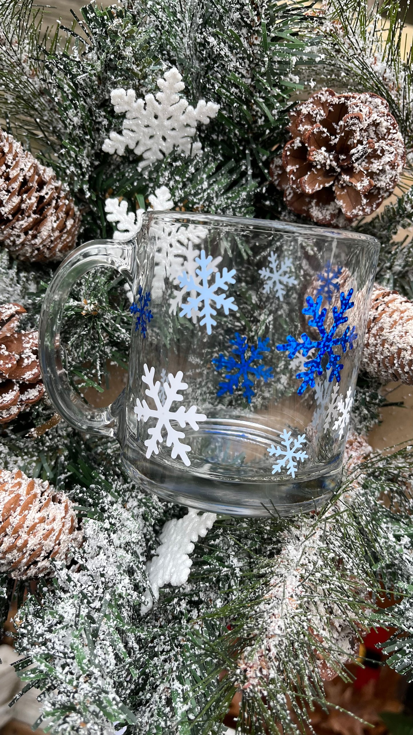 Snowflake glass mug