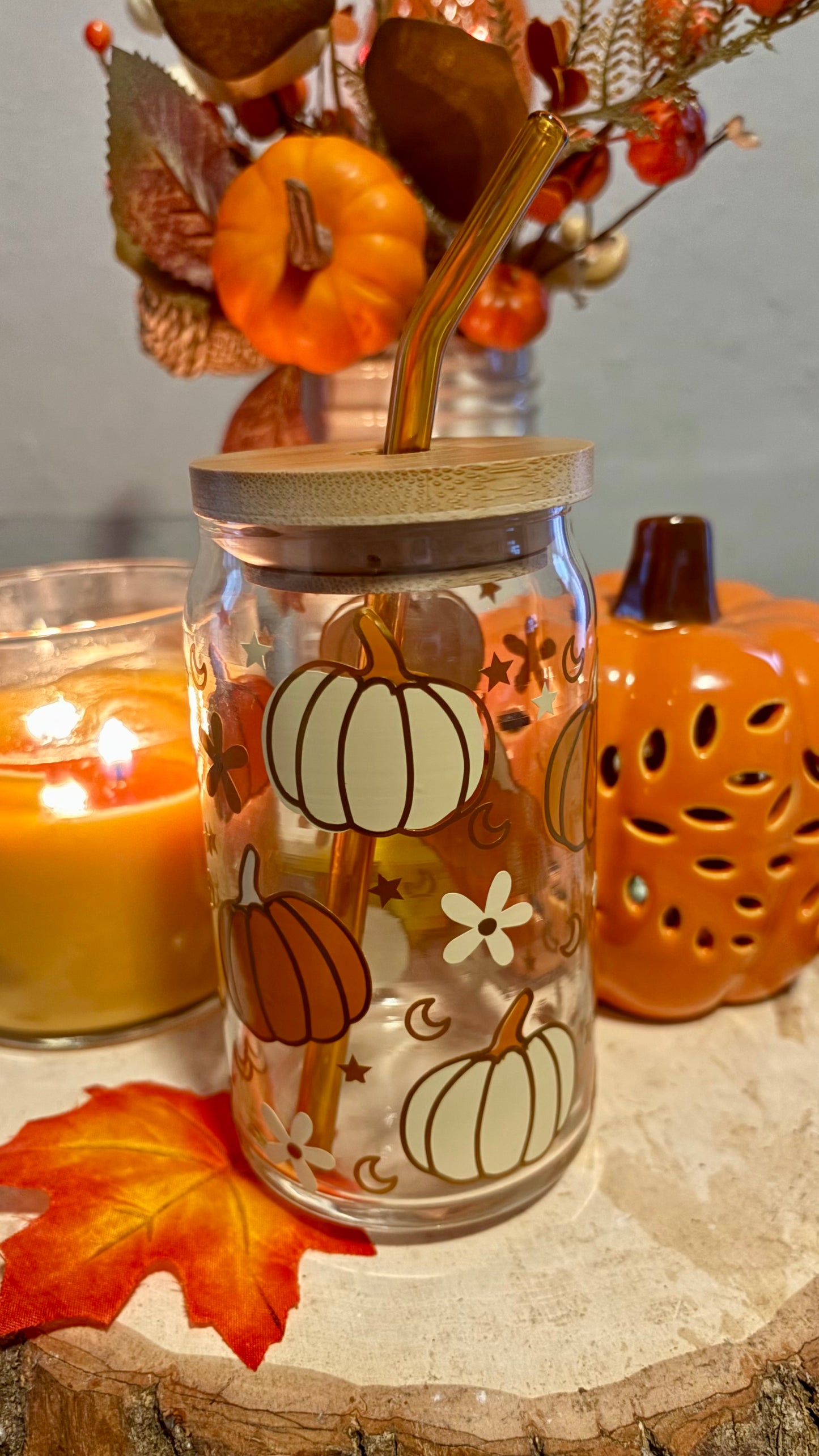 Autumn spice pumpkins glass cup