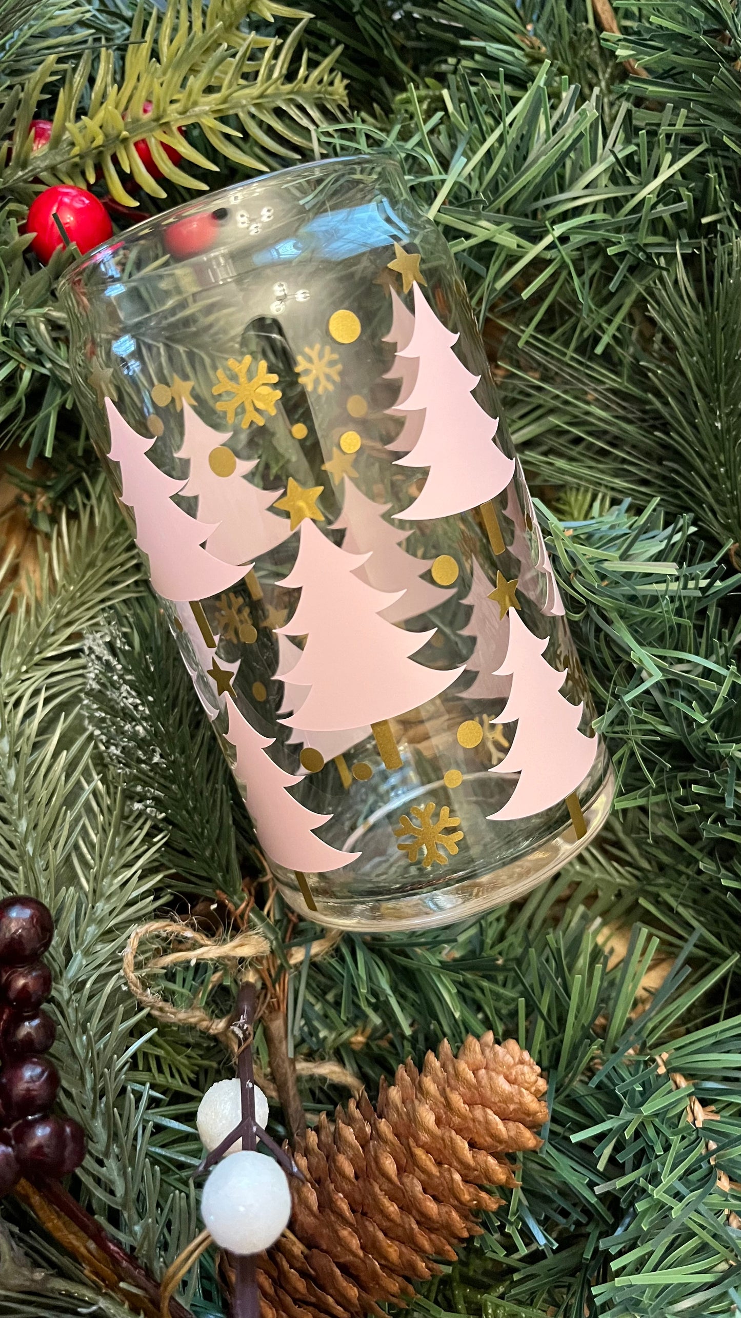 Pink Christmas trees glass cup