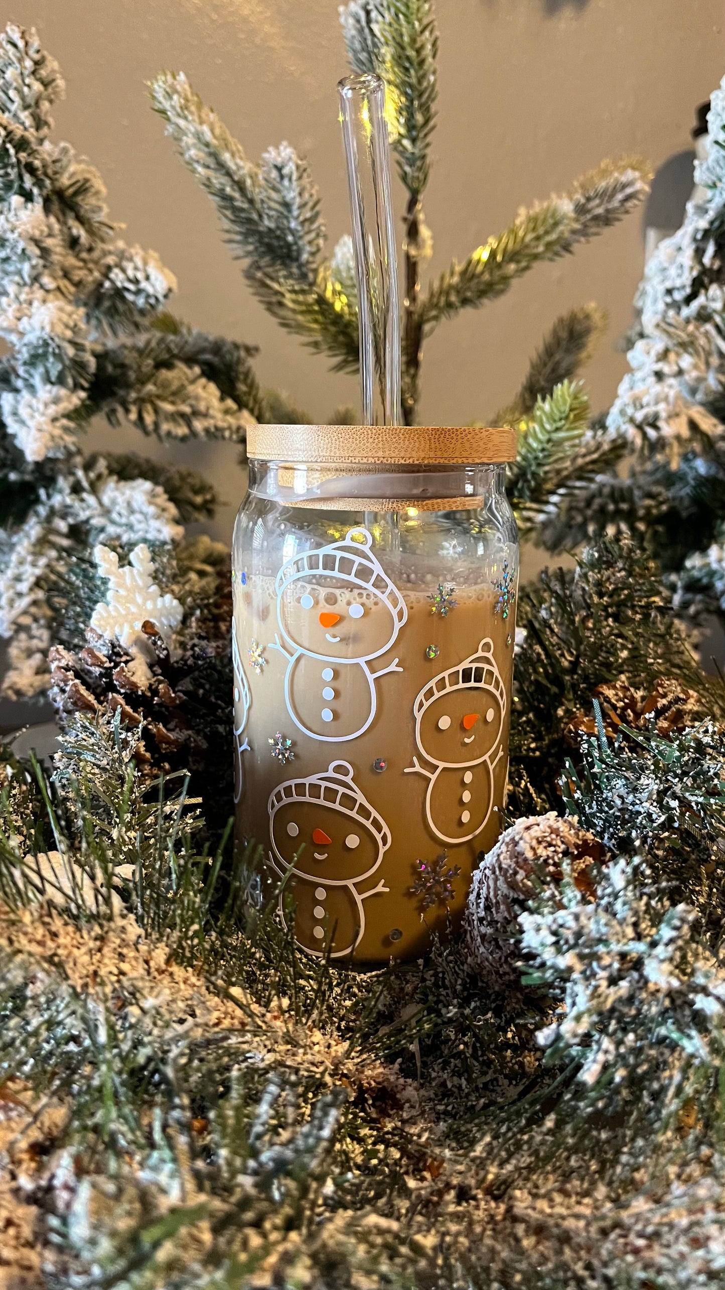 Cute snowman glass cup