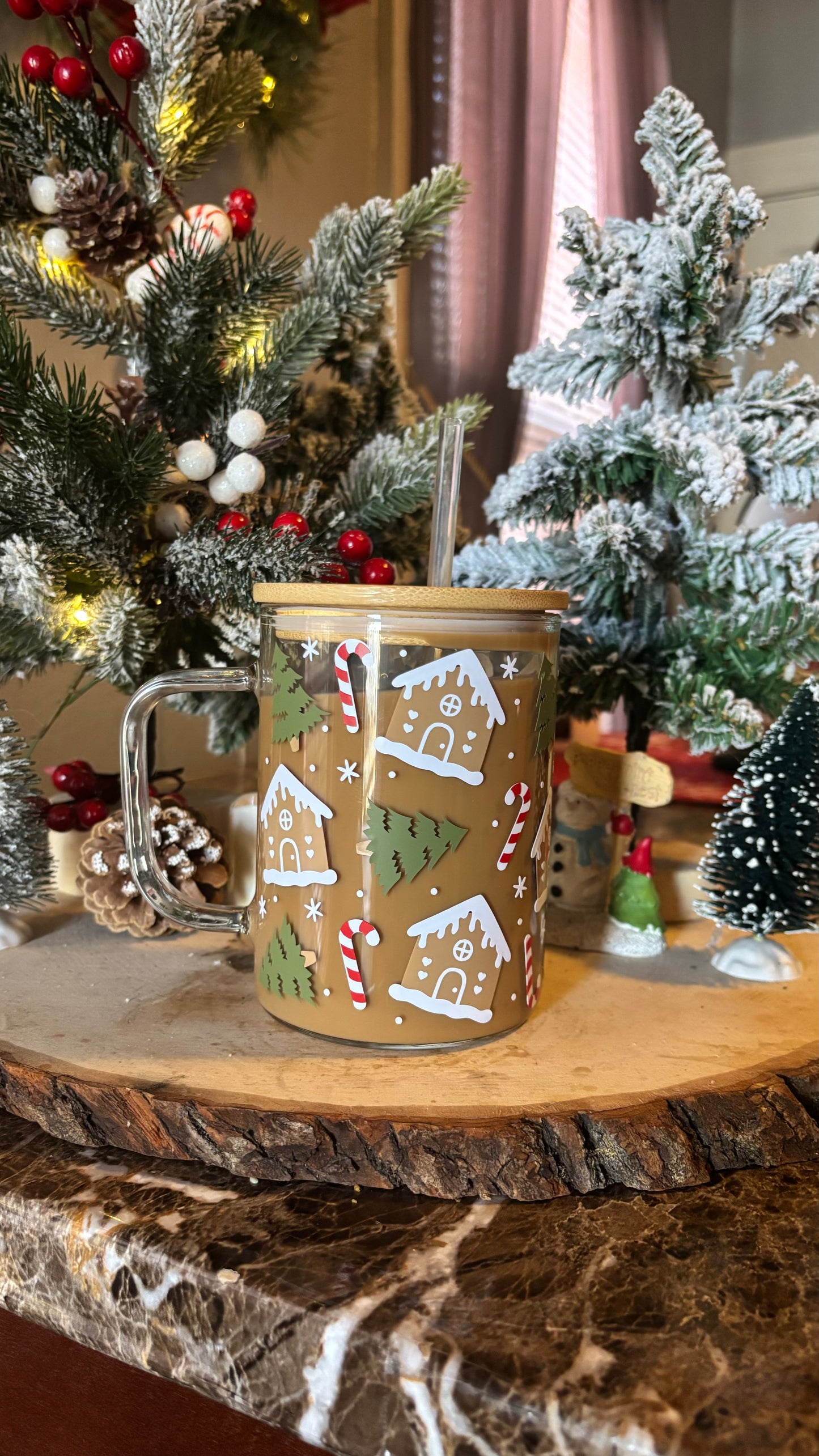 Gingerbread house glass mug