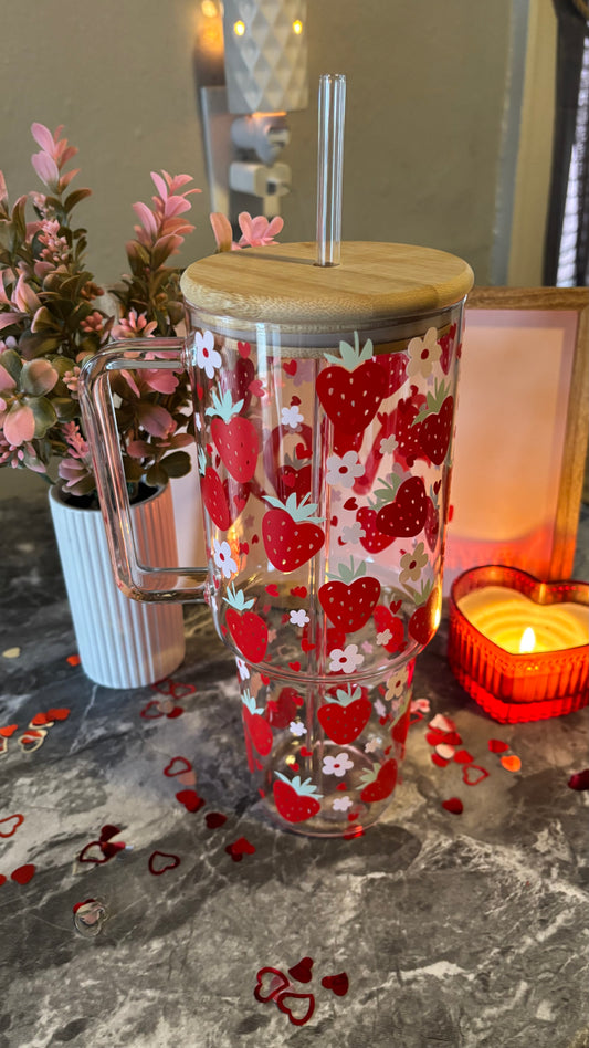 Strawberry hearts glass tumbler