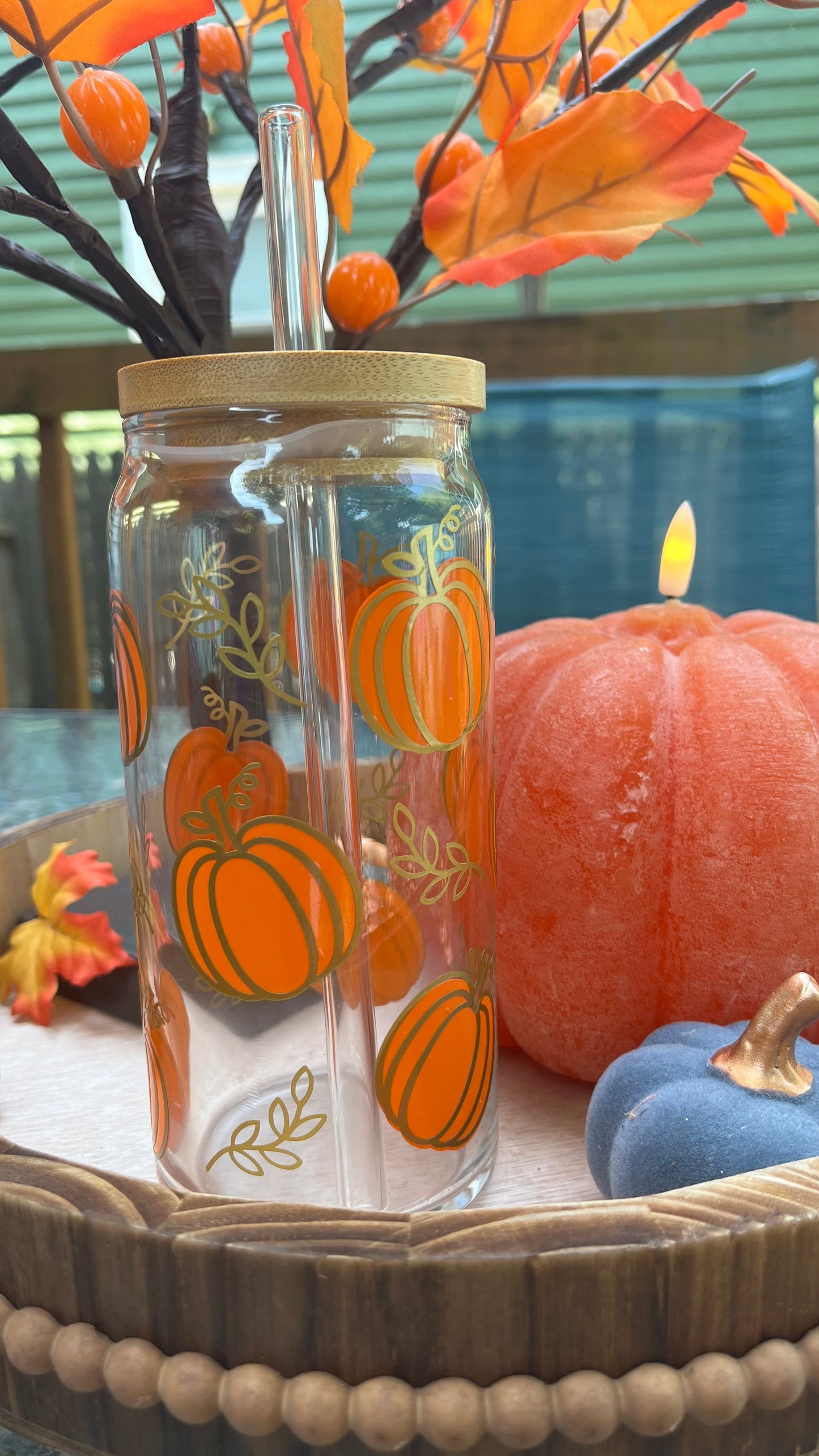 Autumn pumpkins glass cup