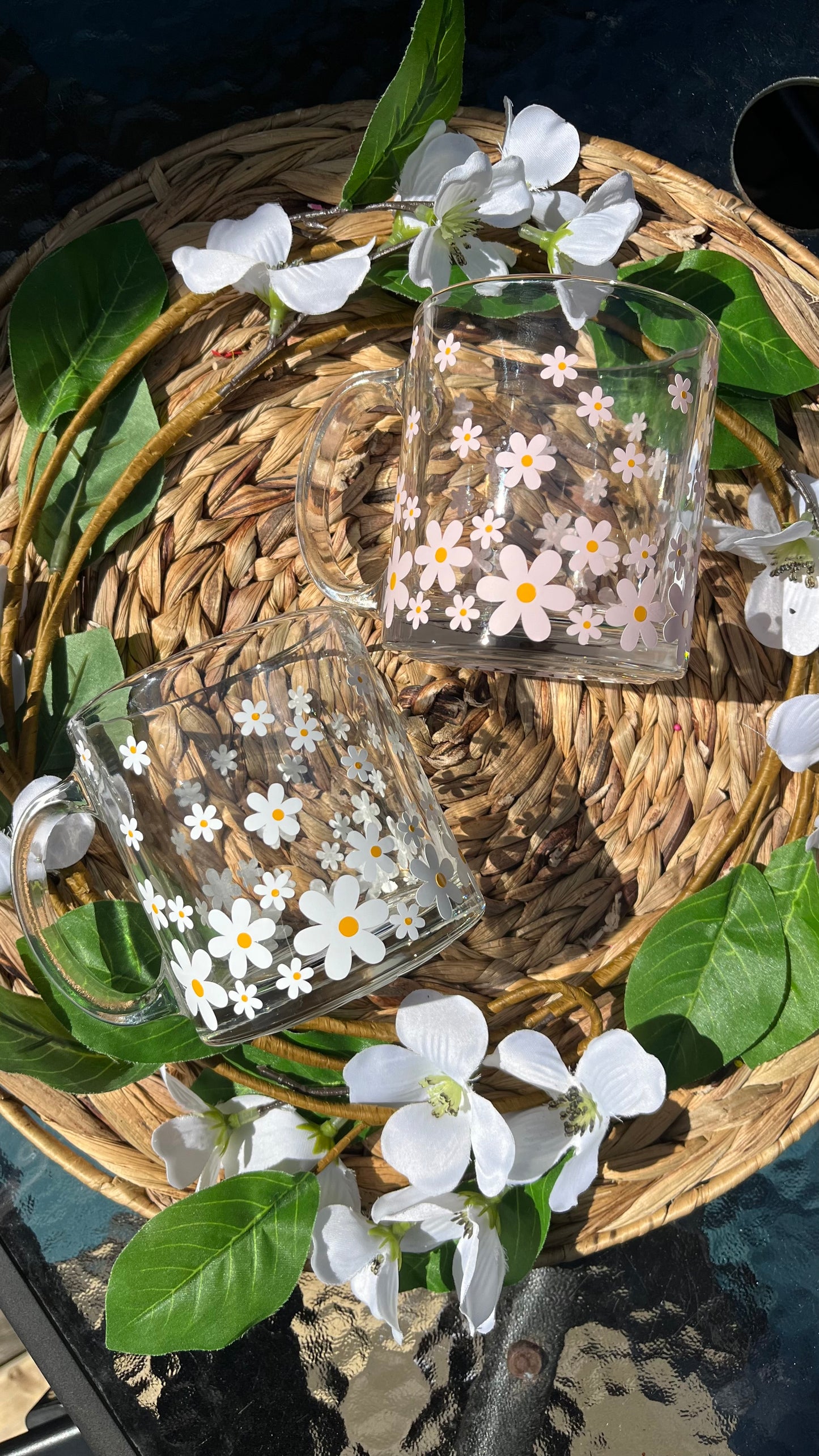 Daisies glass mug