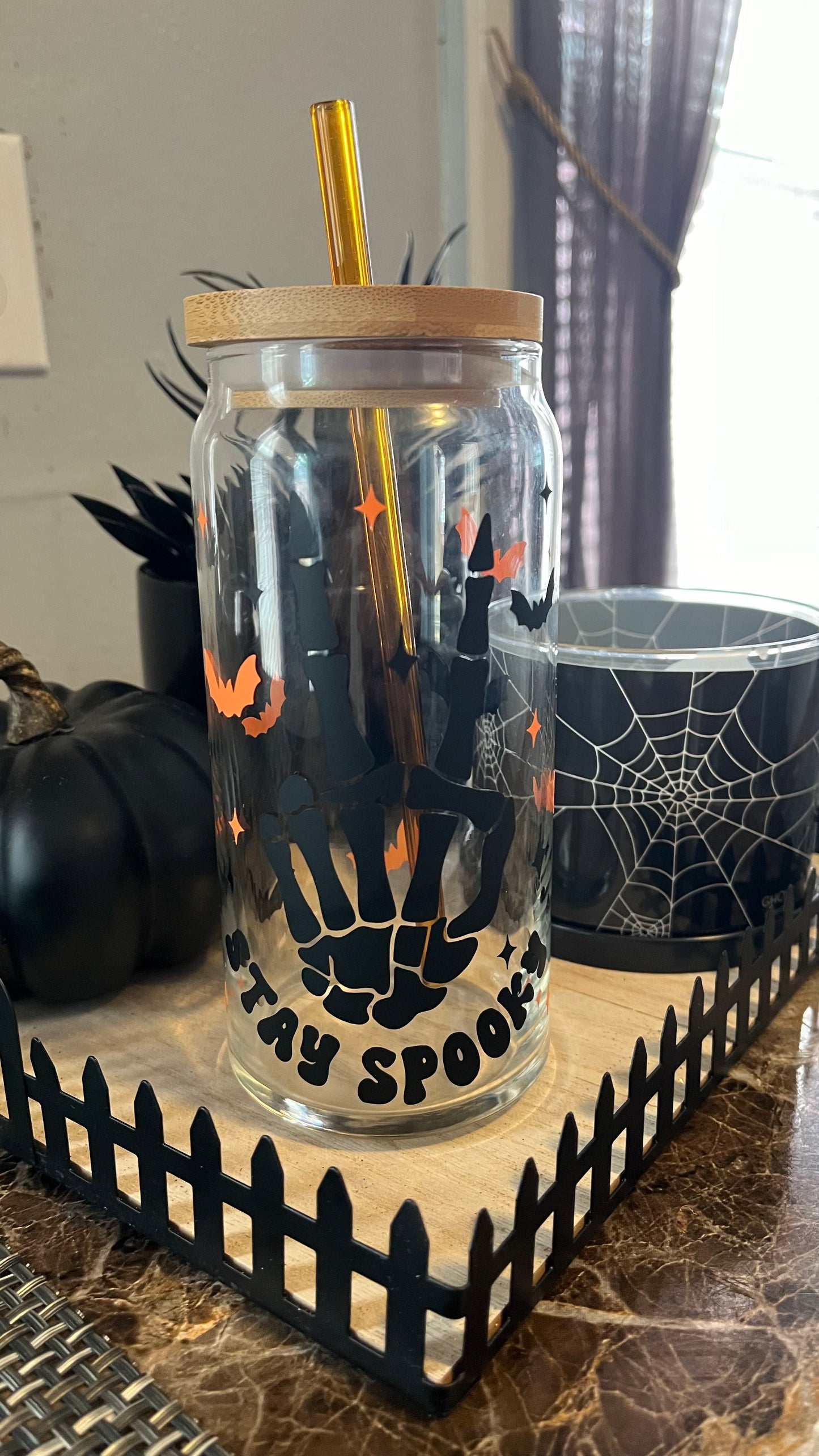 Stay spooky glass cup