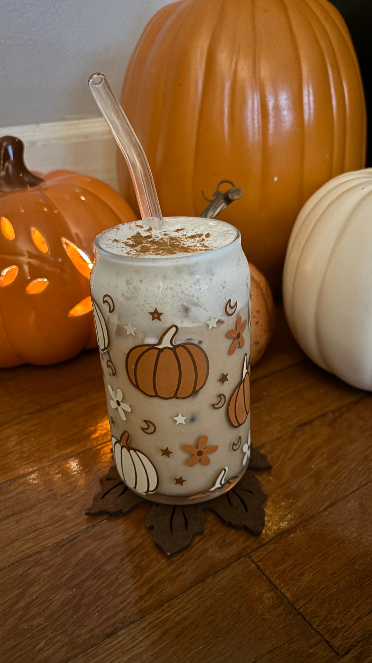 Autumn spice pumpkins glass cup