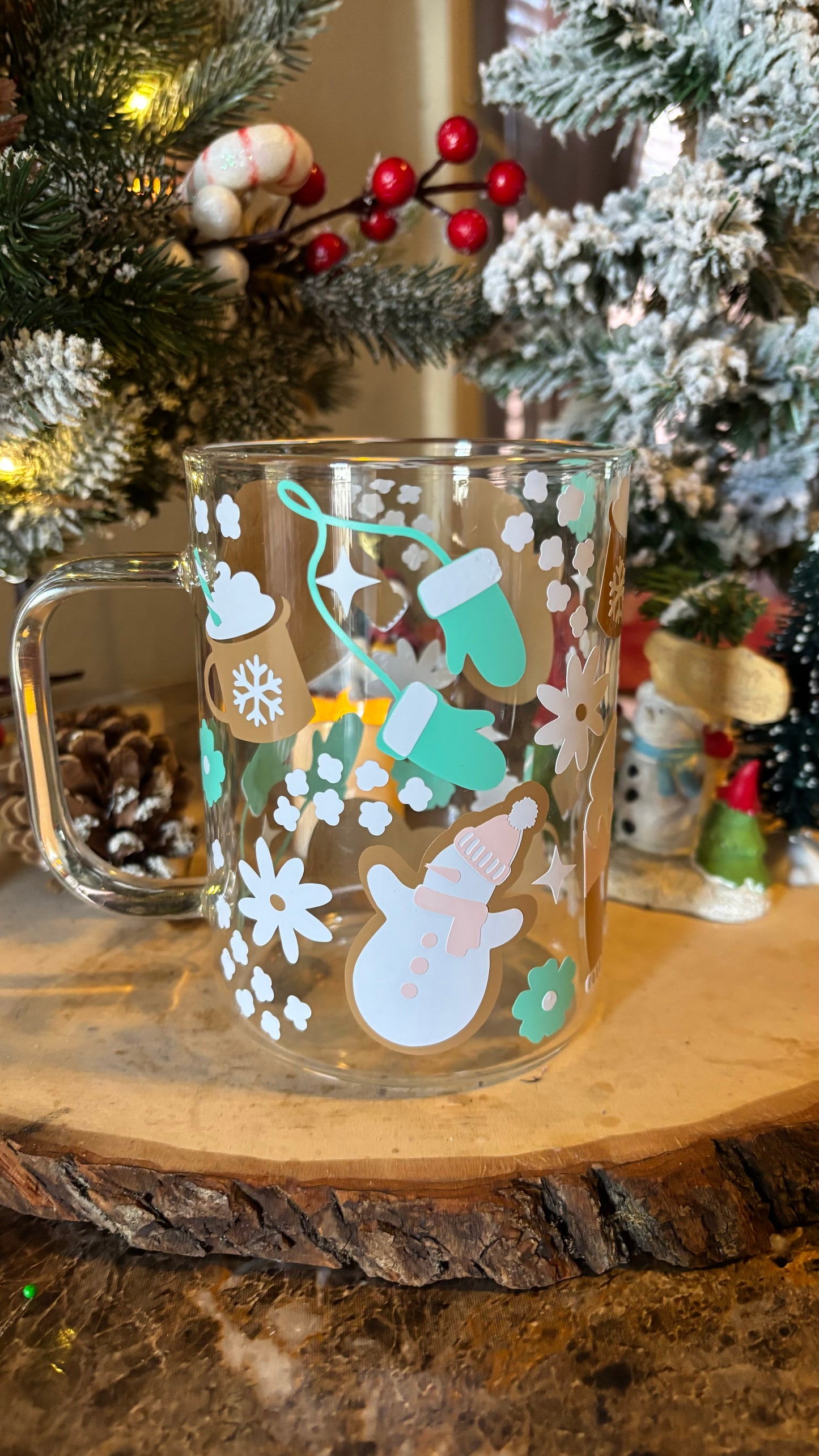 Winter snowman glass mug