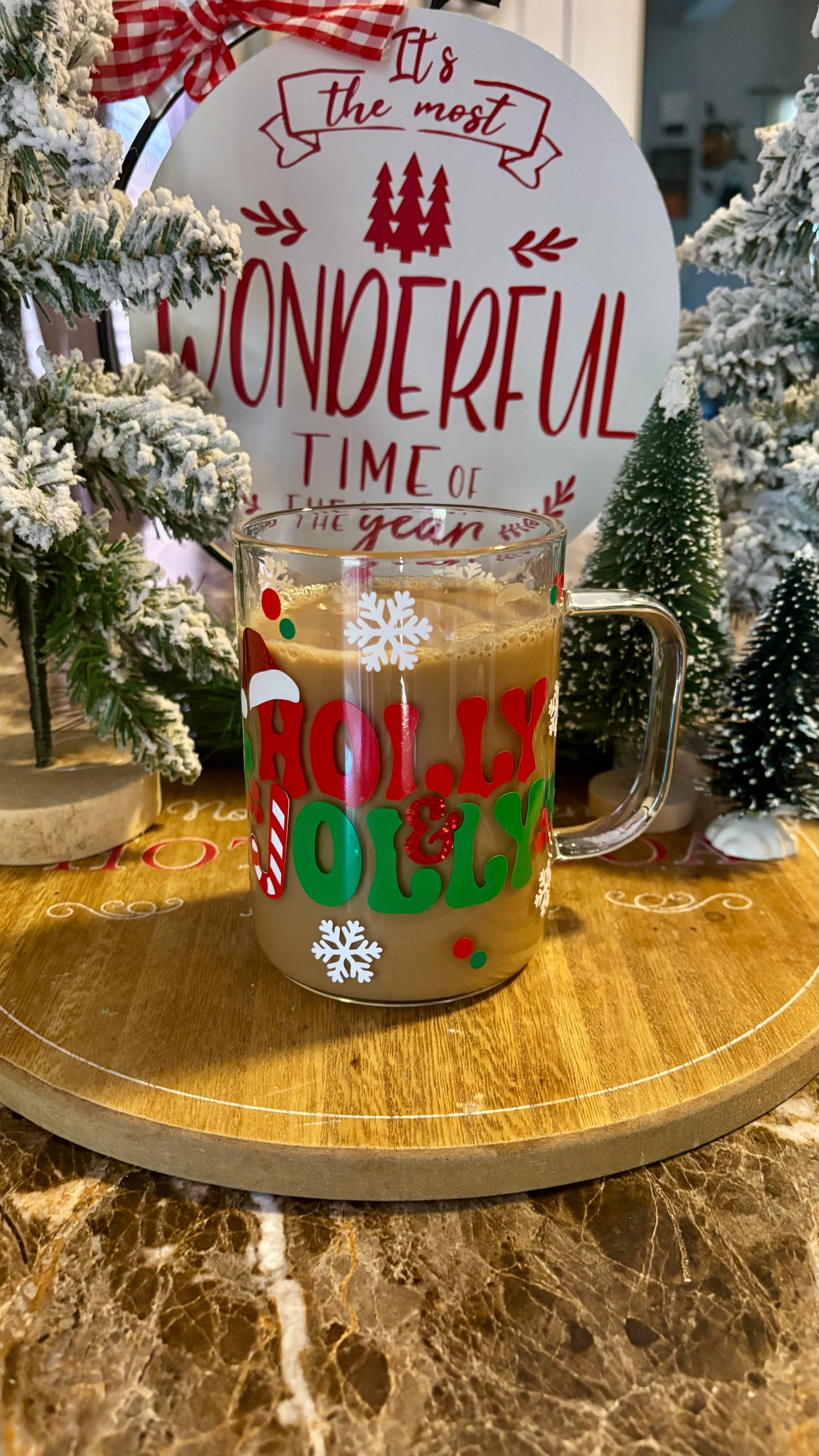 Holly jolly 16oz glass mug