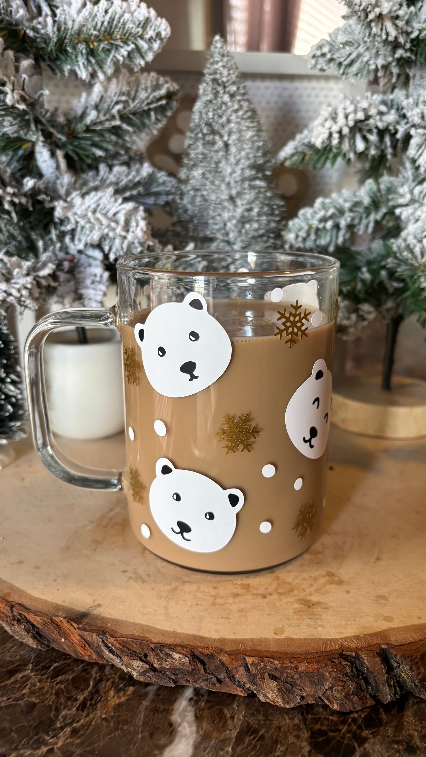 Winter polar bear glass mug