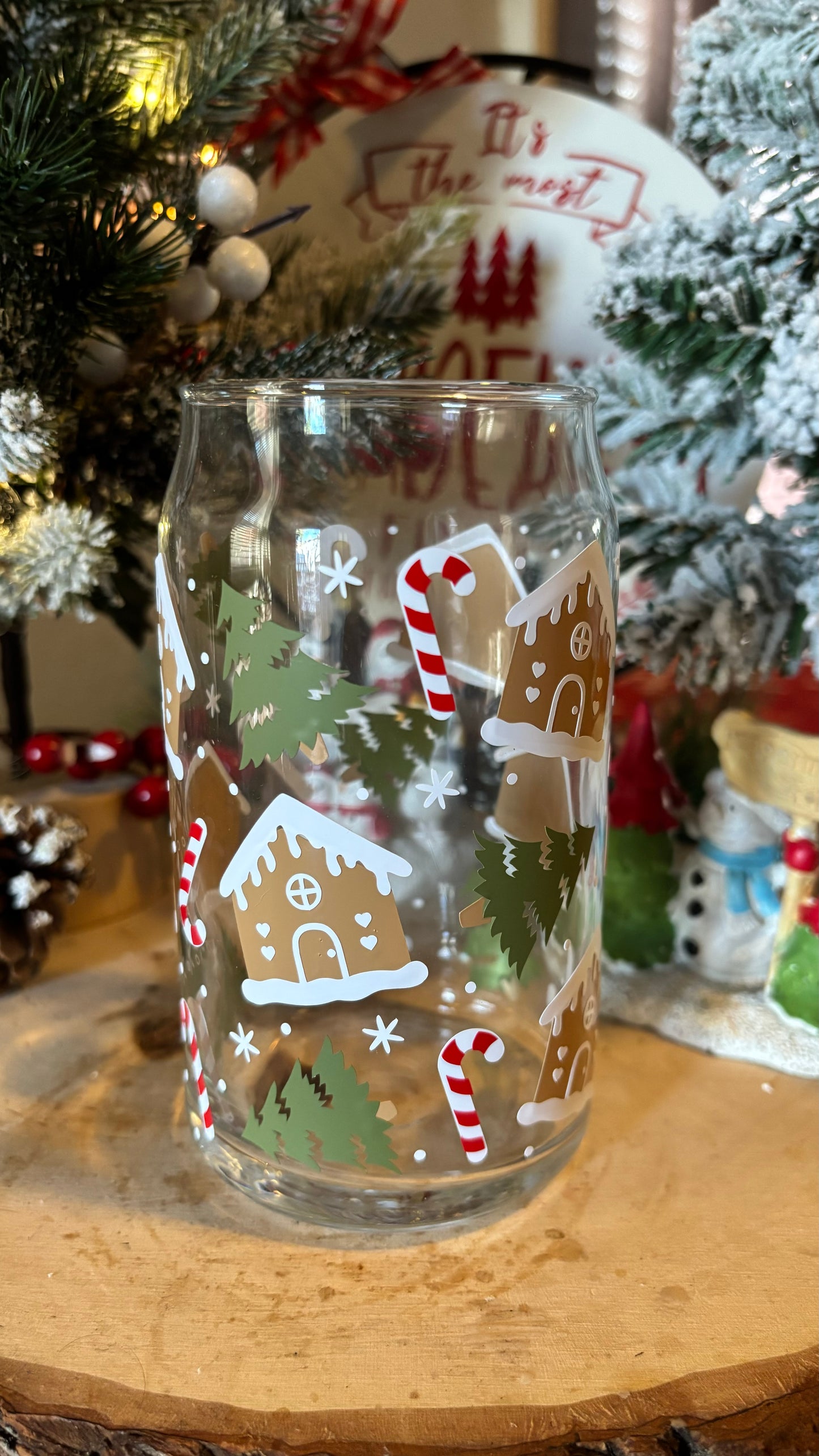 Christmas Gingerbread house glass cup