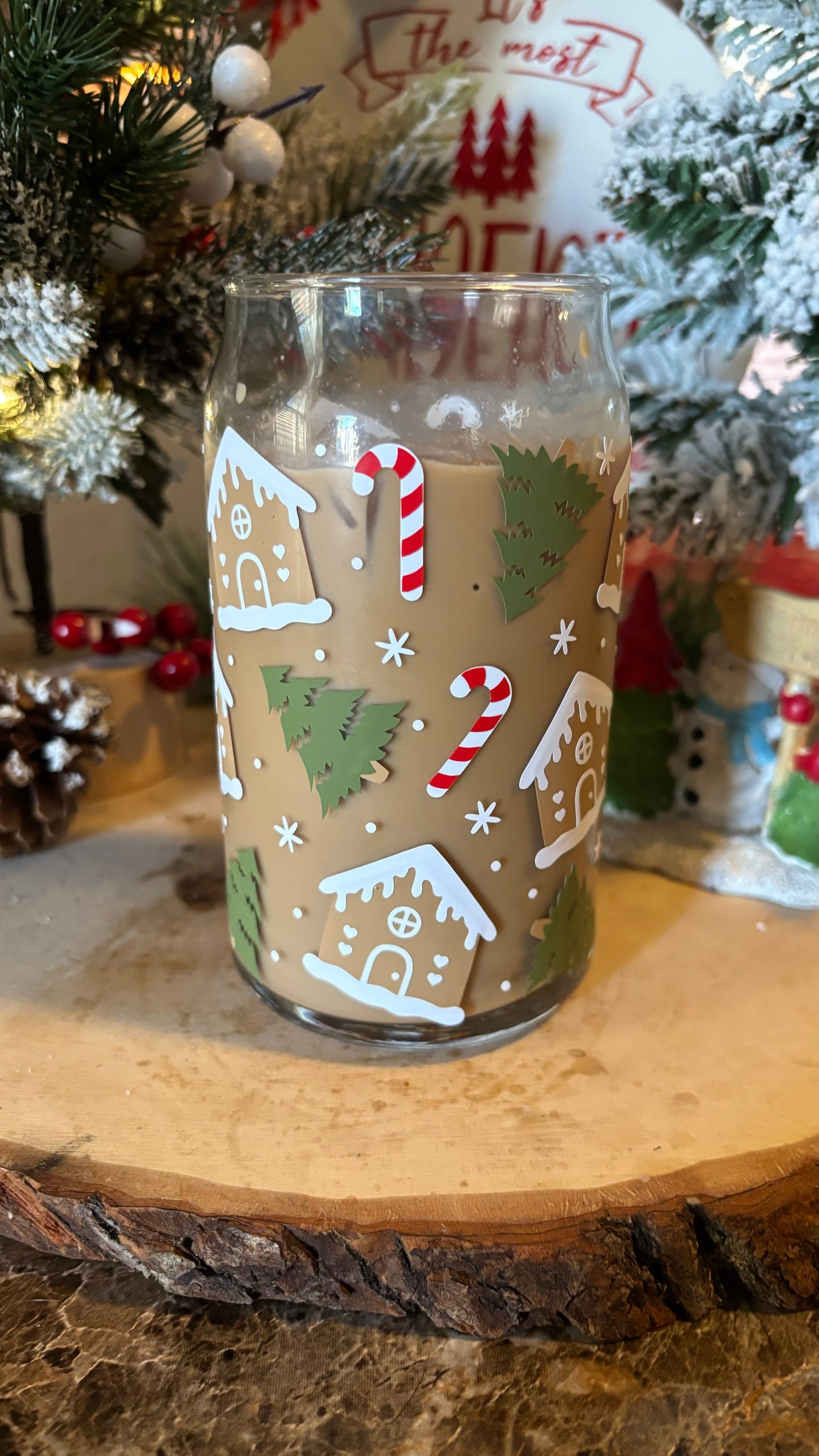 Christmas Gingerbread house glass cup