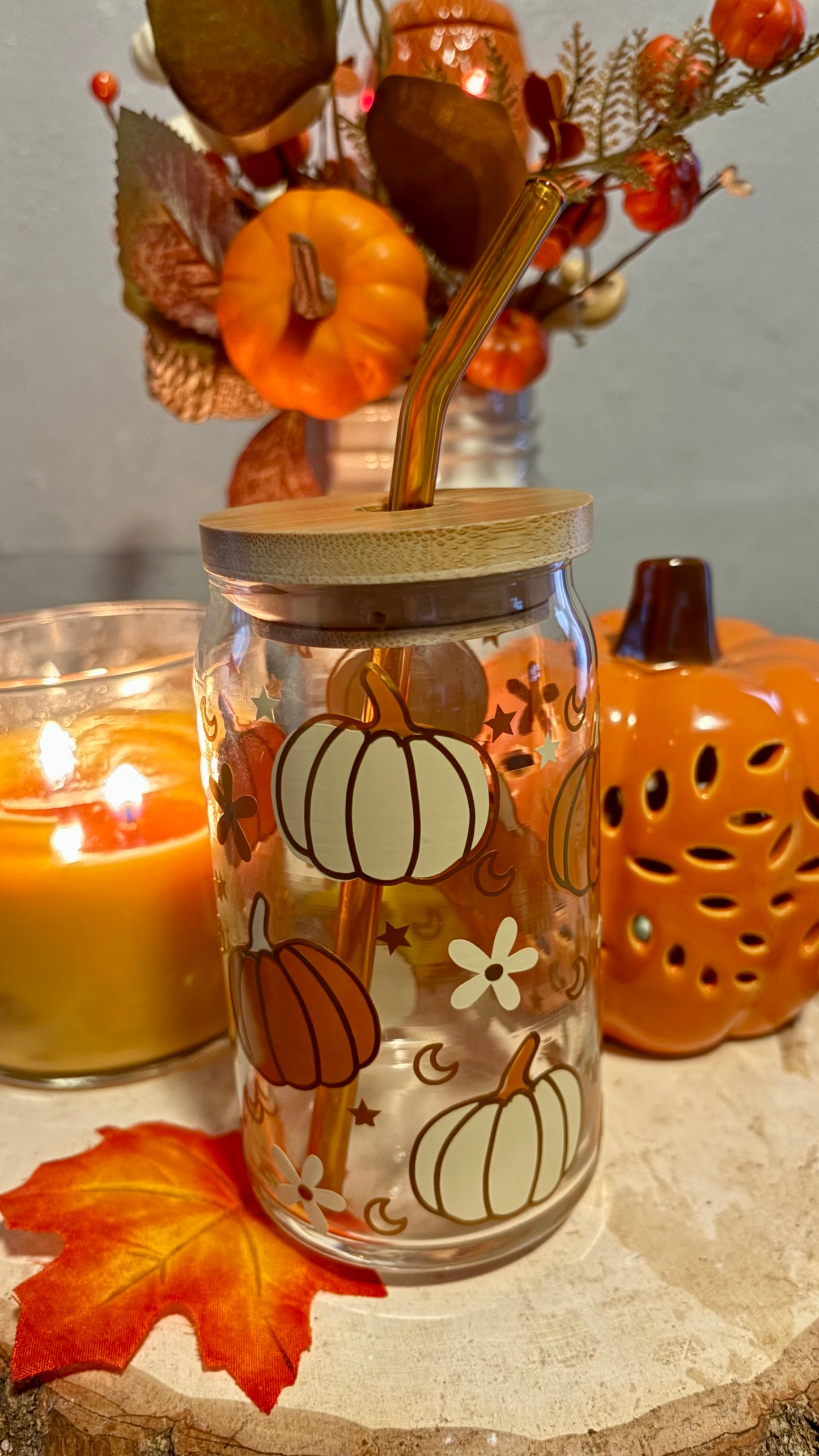 Autumn spice pumpkins glass cup