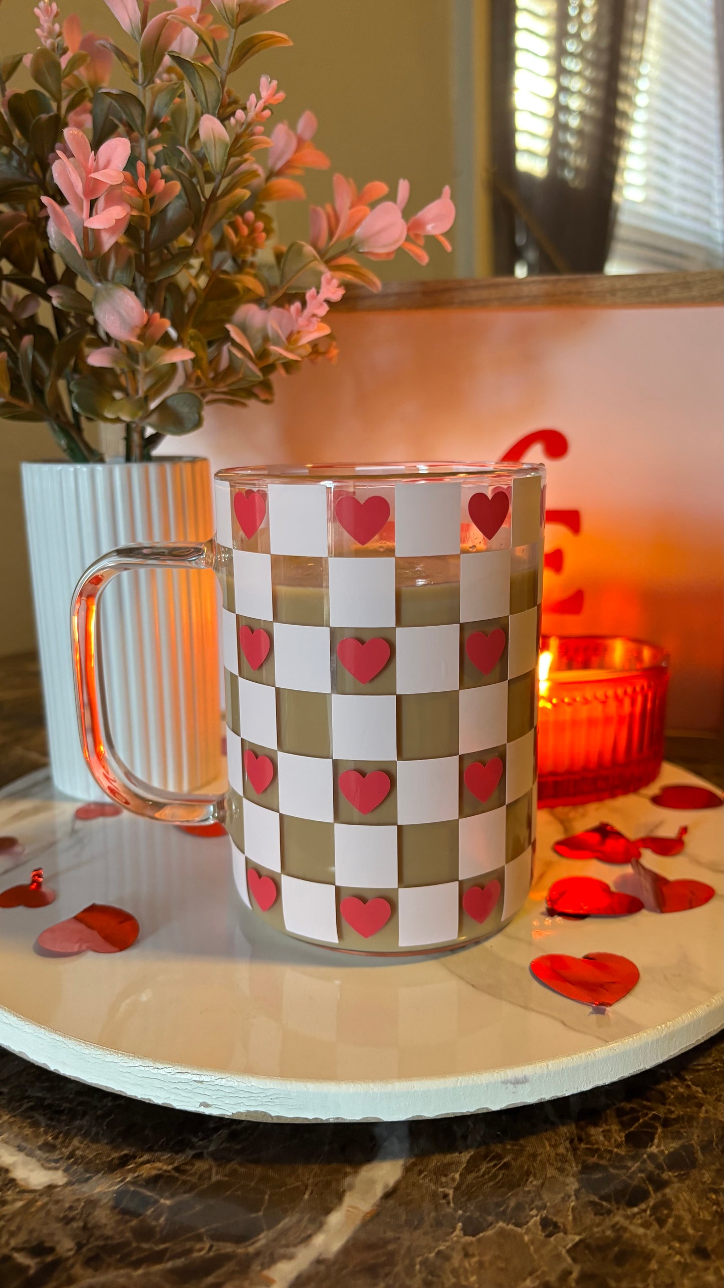 Checkered hearts glass mug