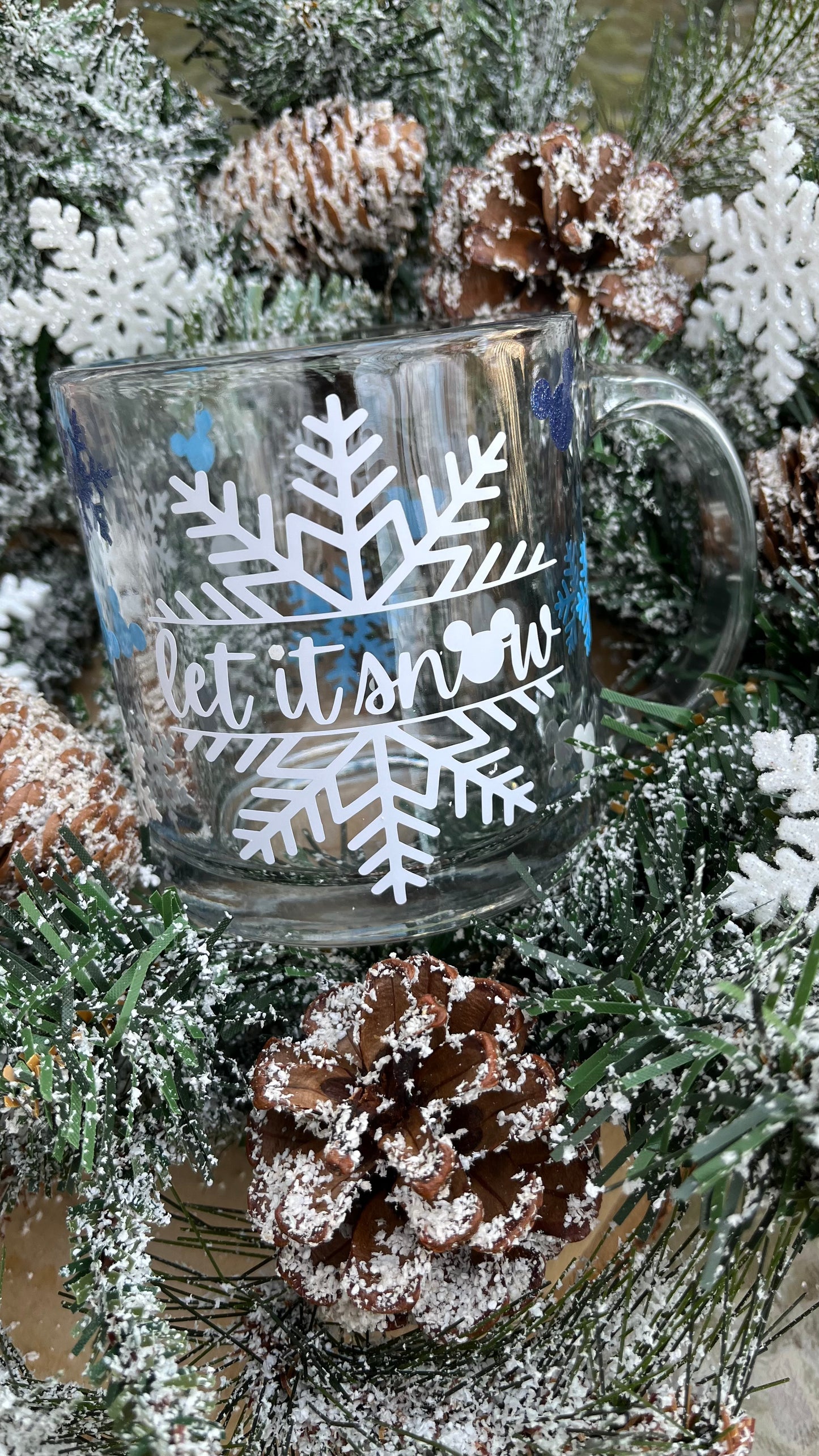 Let it snow glass mug