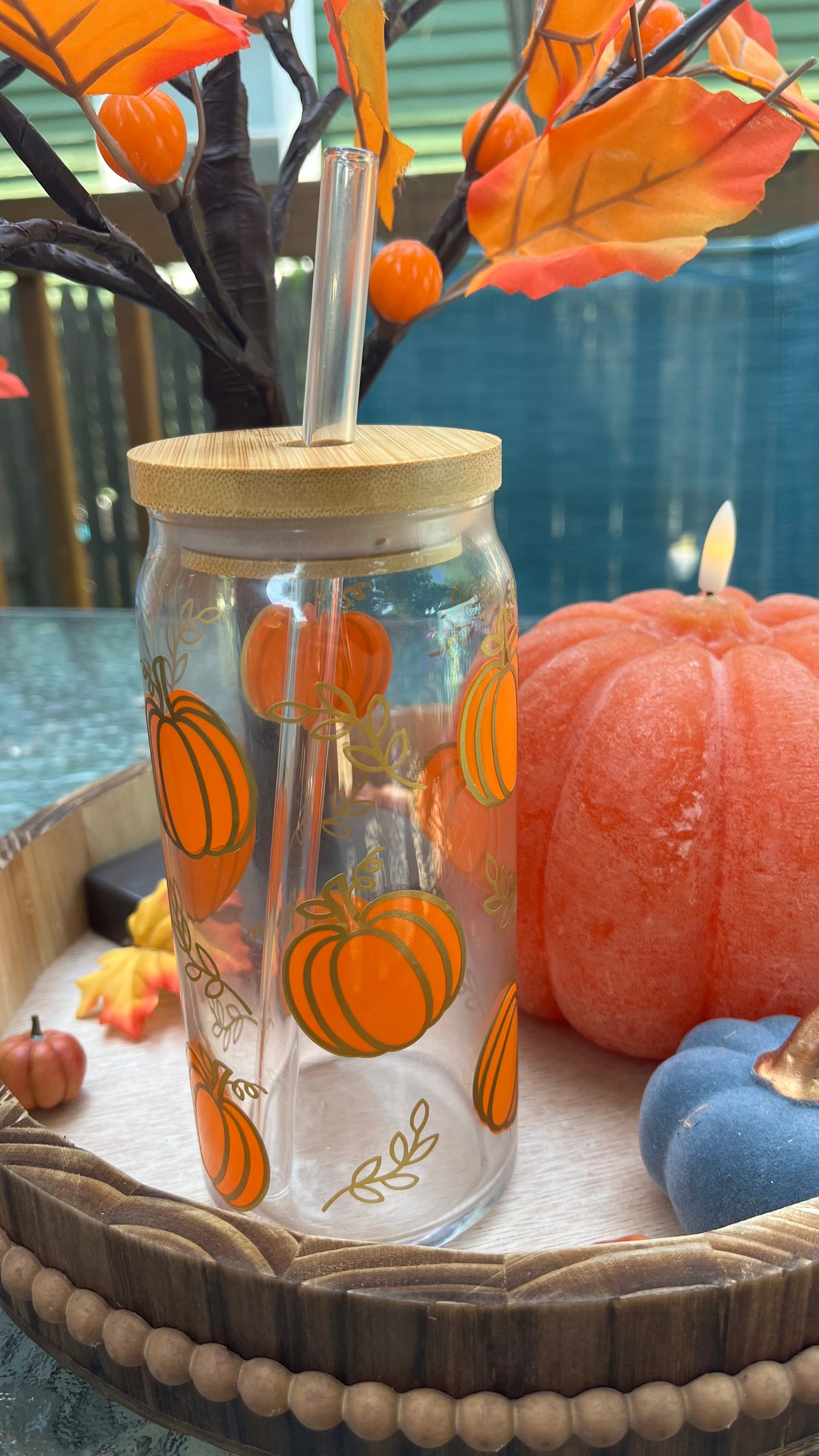 Autumn pumpkins glass cup