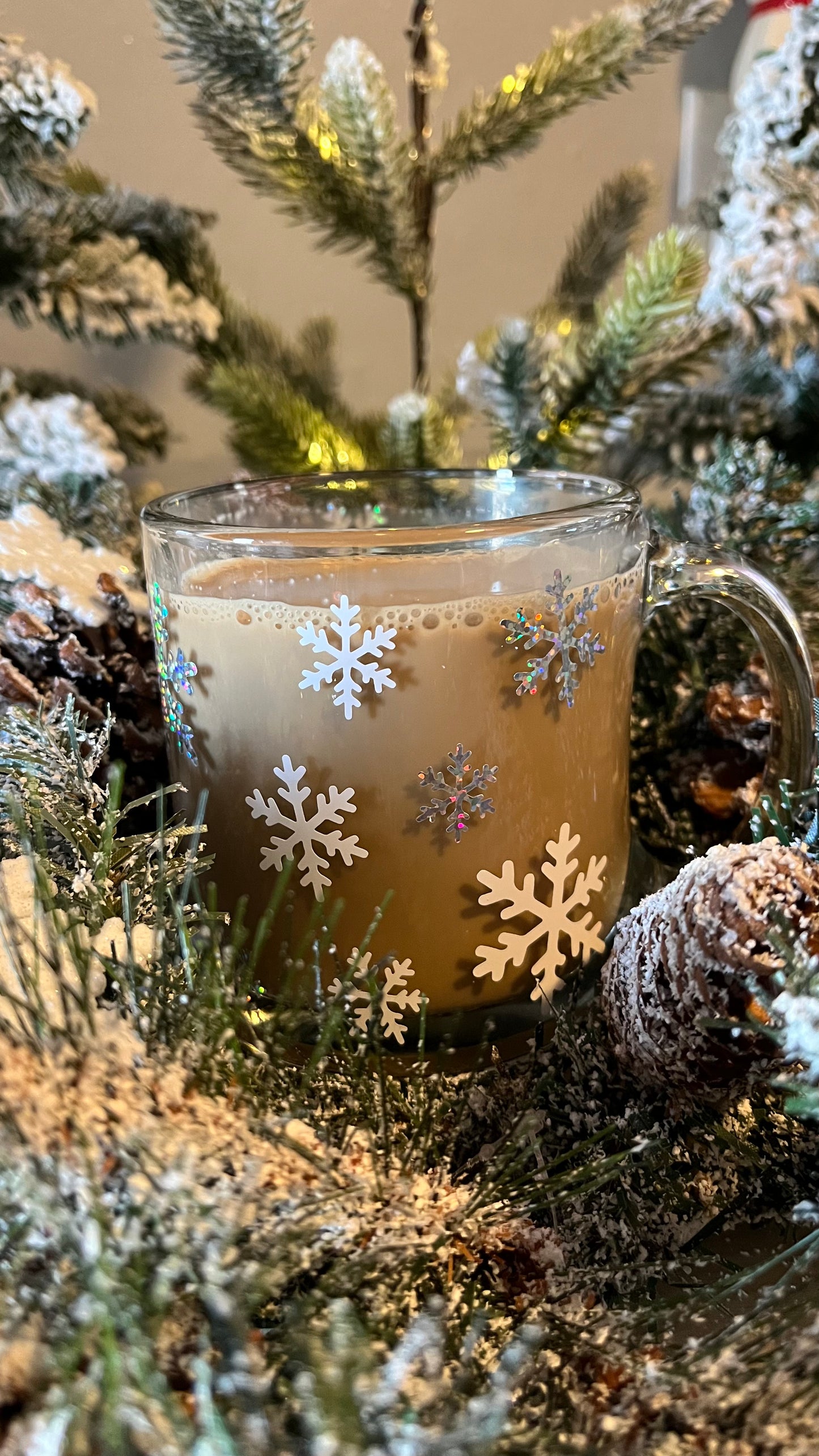 Snowflake glass mug