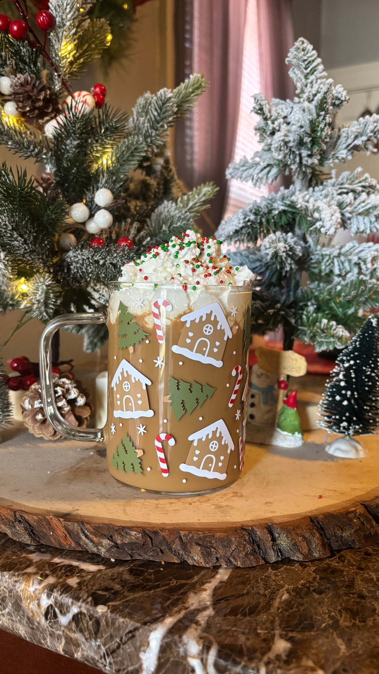 Gingerbread house glass mug