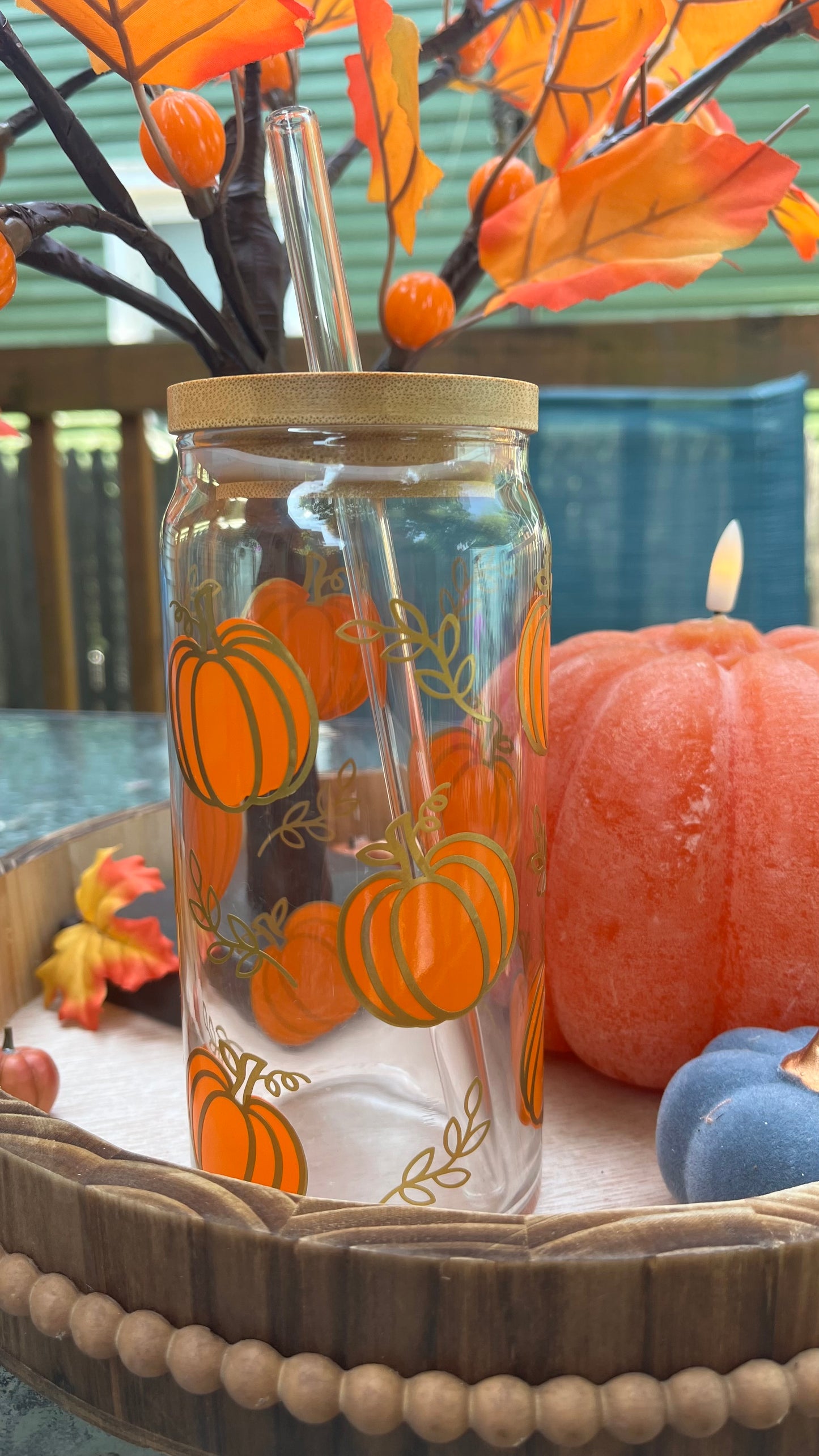 Autumn pumpkins glass cup