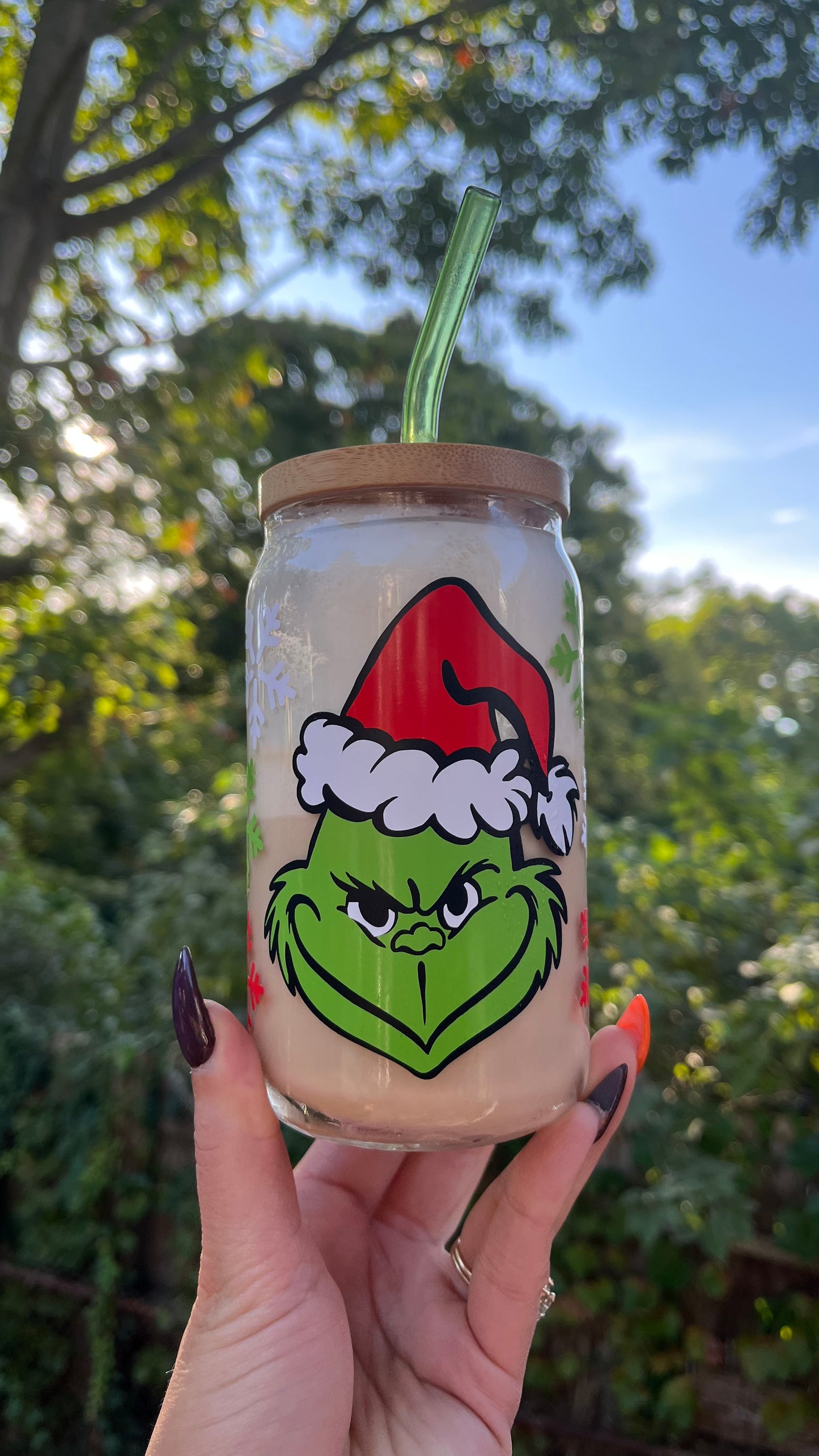 The grinch glass cup