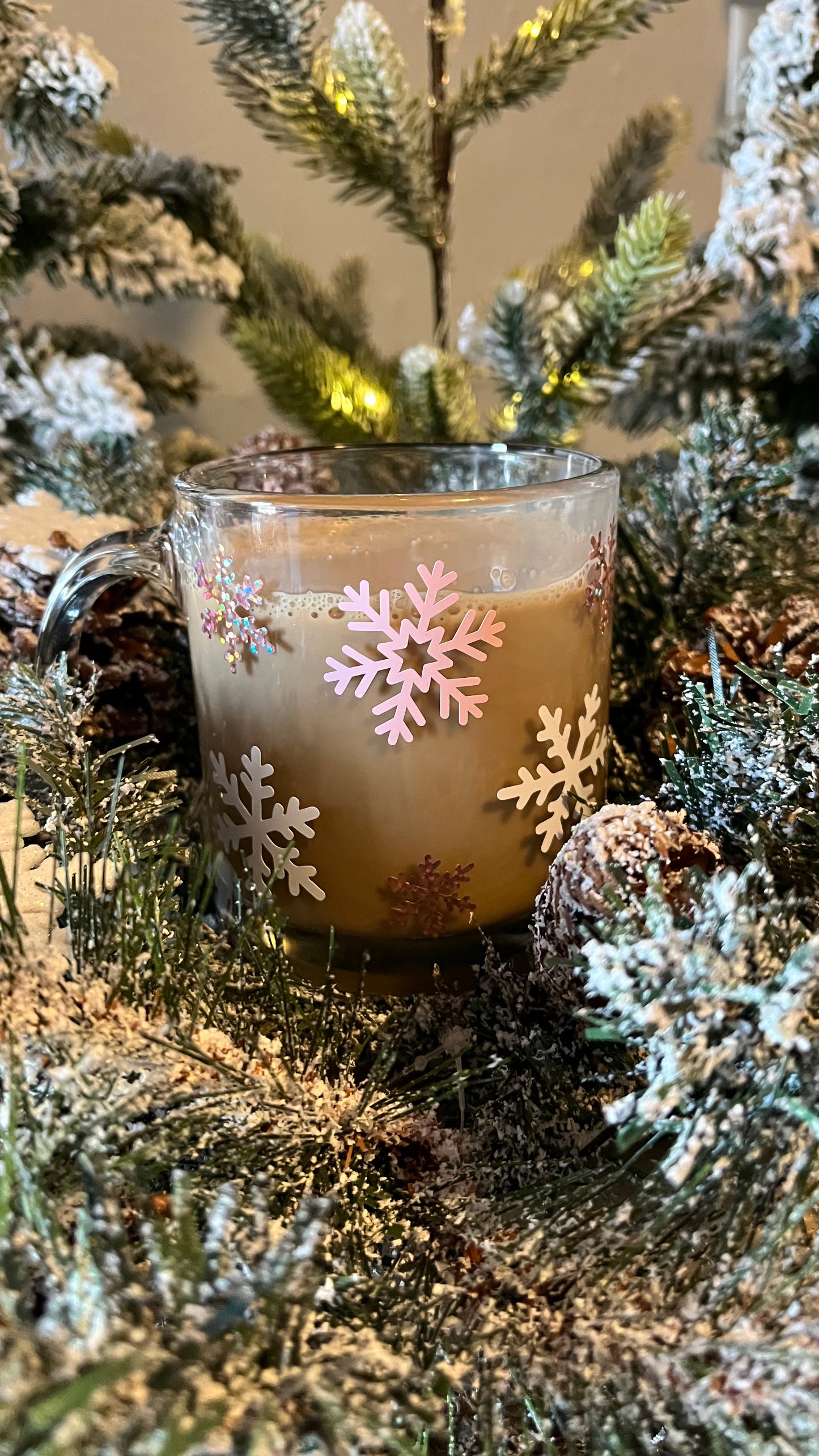 Snowflake glass mug