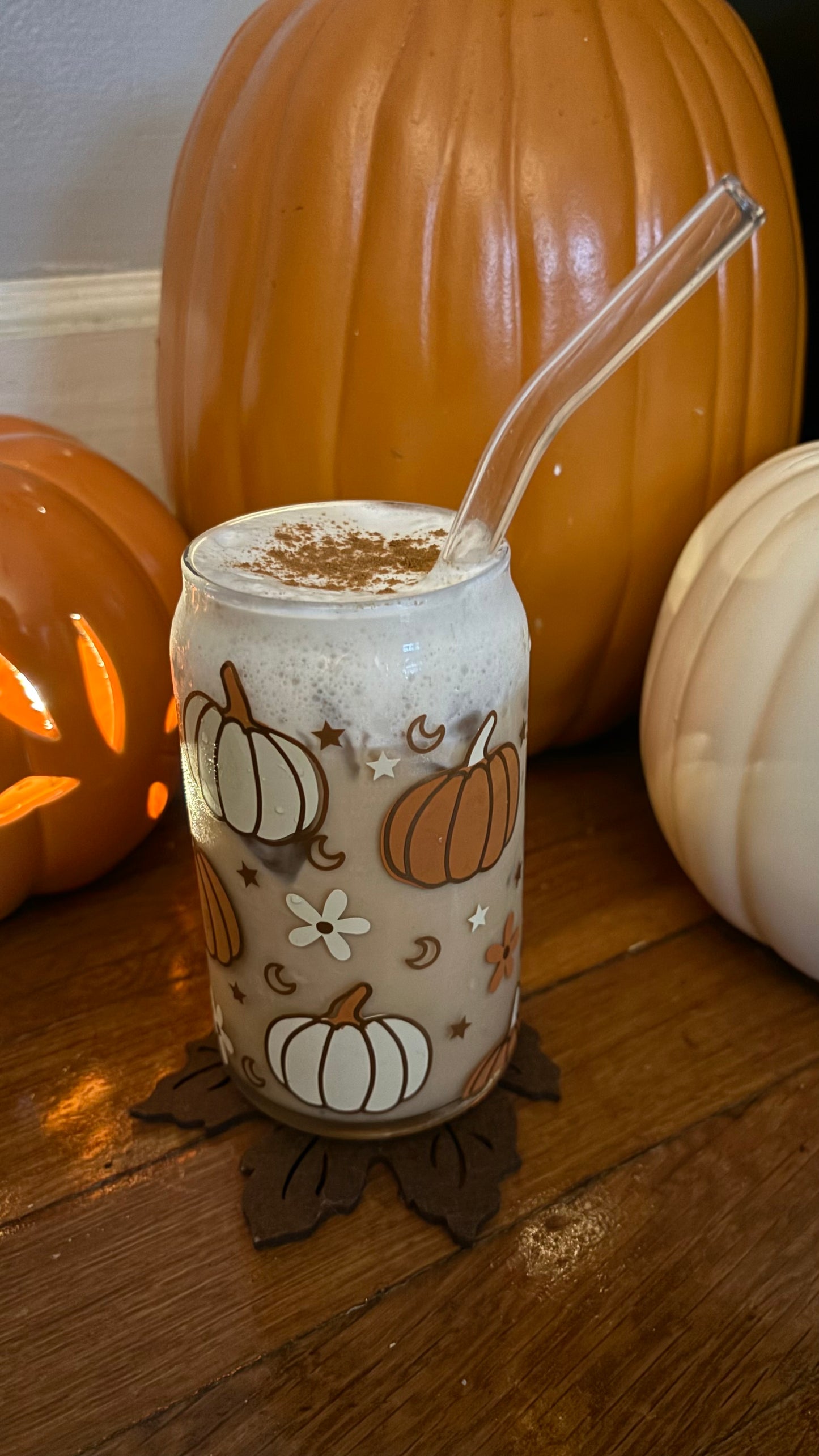 Autumn spice pumpkins glass cup