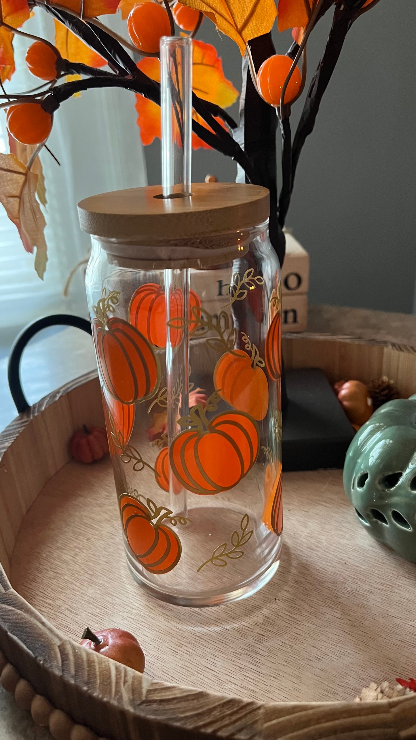 Autumn pumpkins glass cup