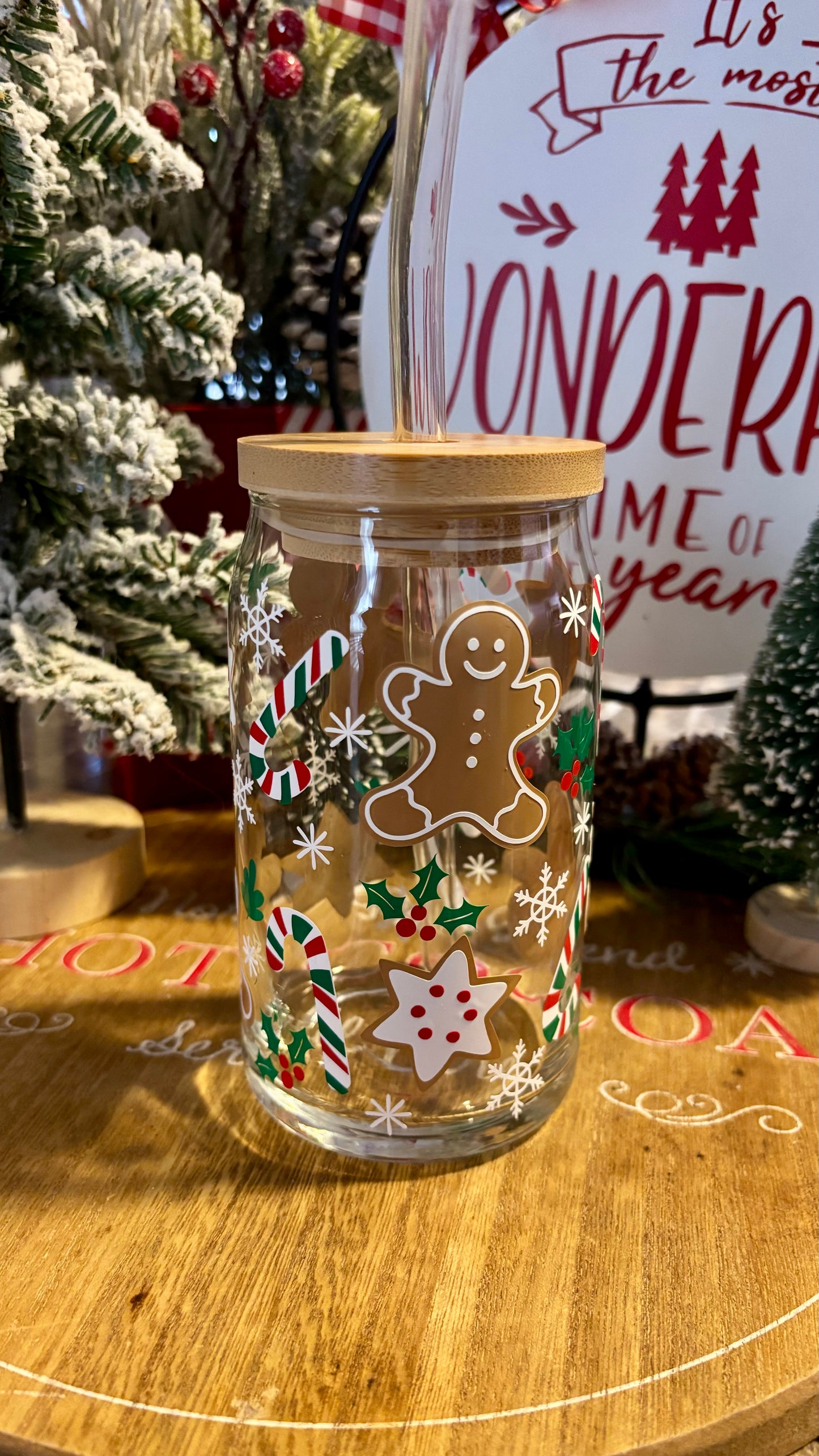 Gingerbread Christmas glass cup