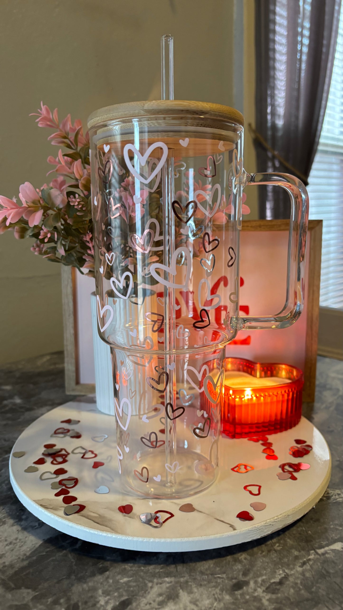 Pink hearts glass tumbler