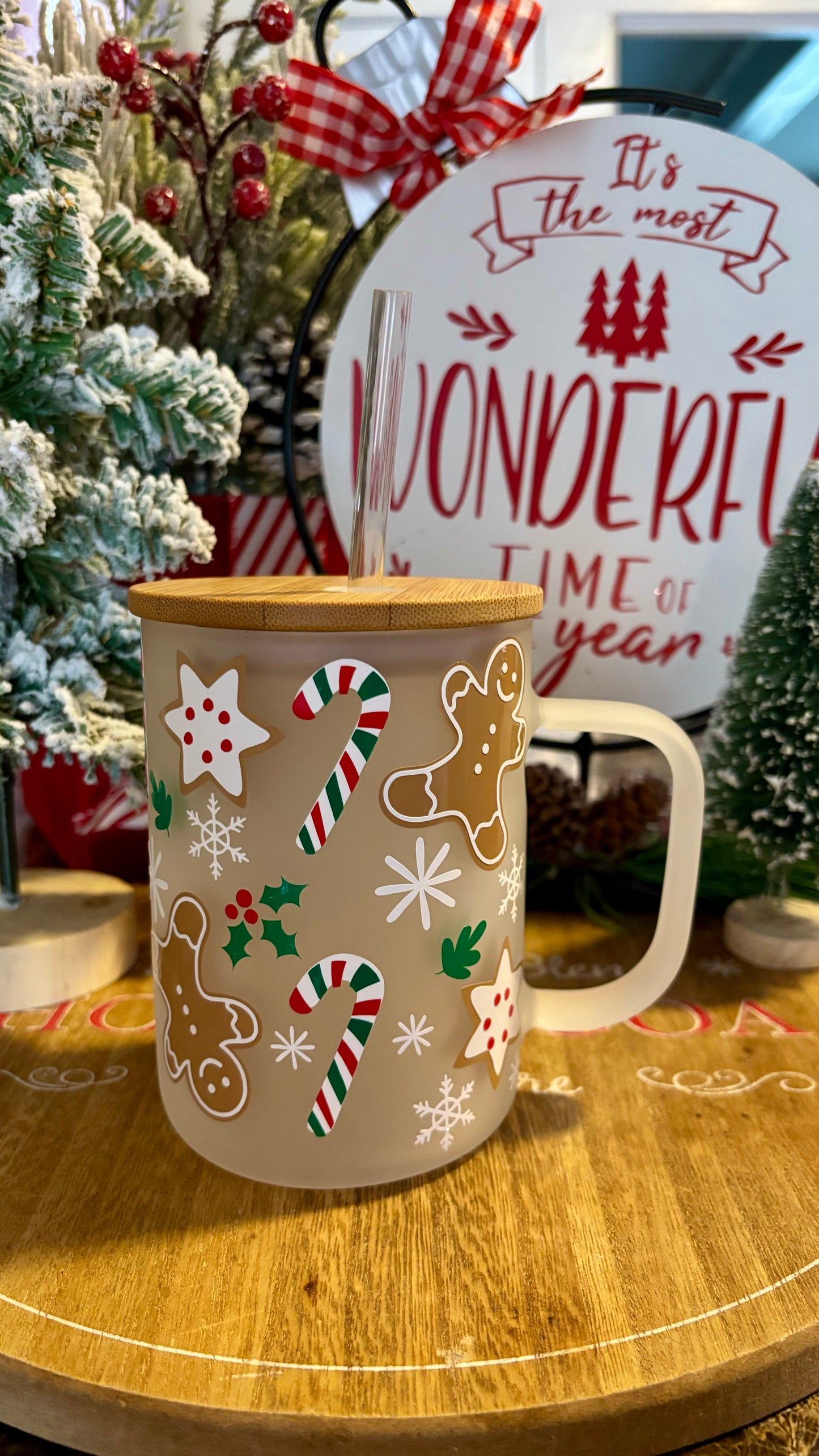 Gingerbread Christmas glass mug