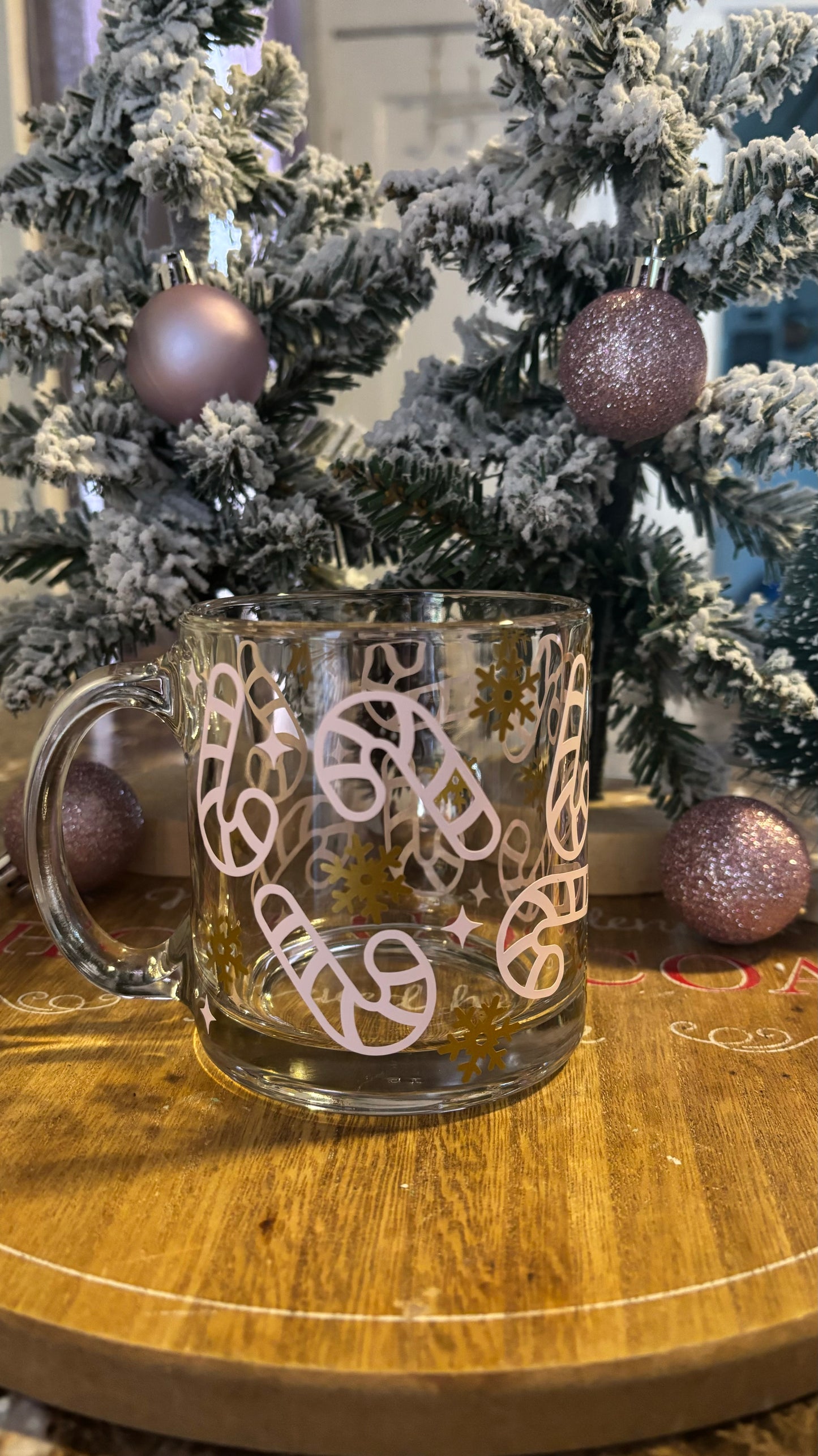 Pinkmas candy canes glass mug