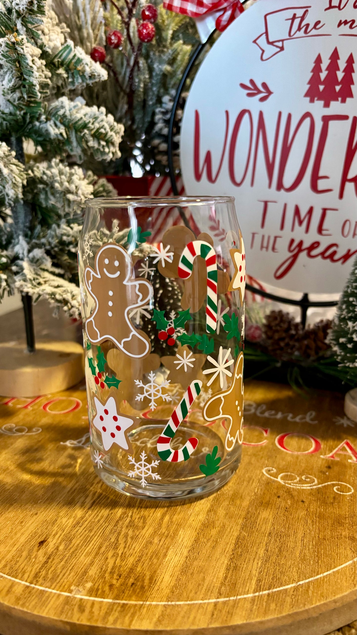 Gingerbread Christmas glass cup