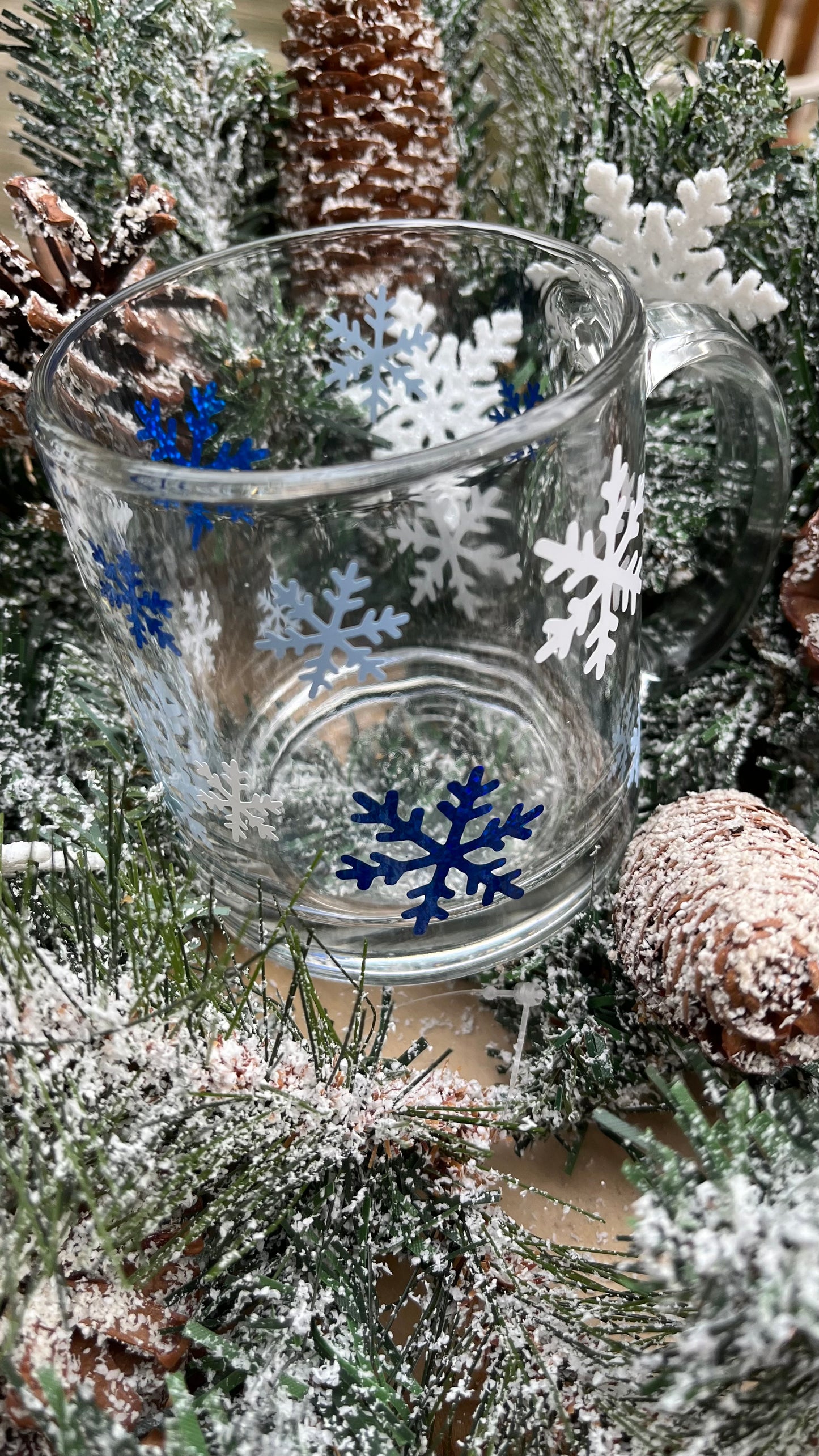 Snowflake glass mug