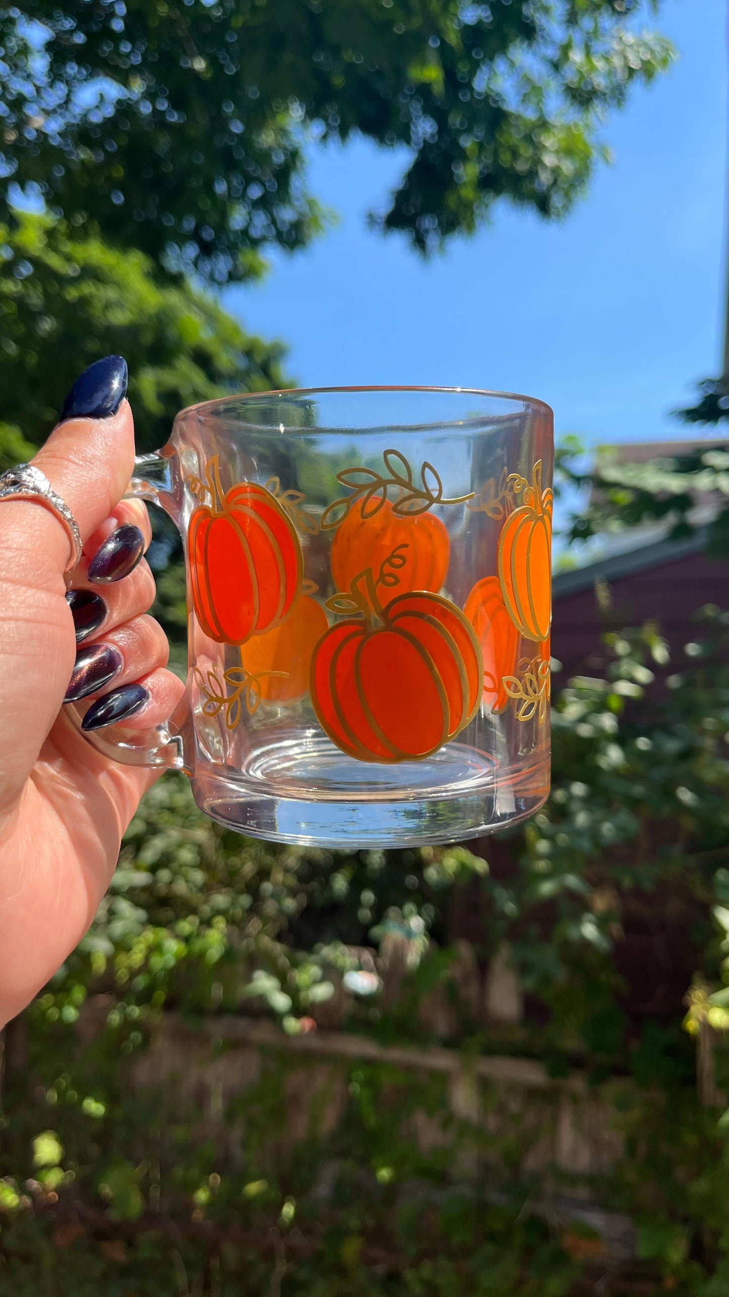 Autumn pumpkin glass mug