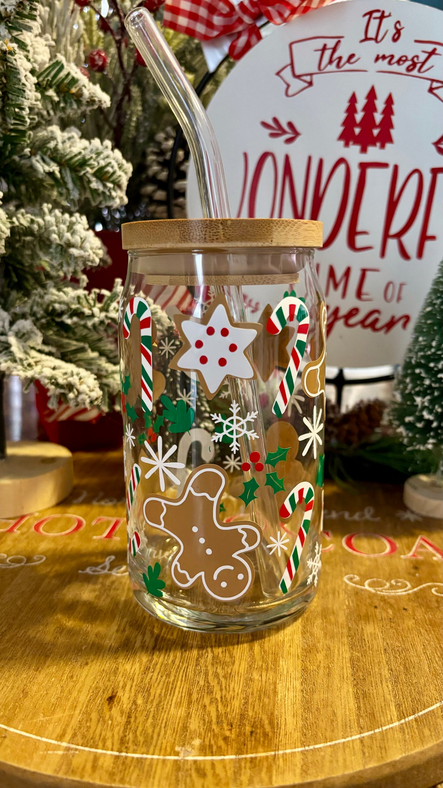 Gingerbread Christmas glass cup