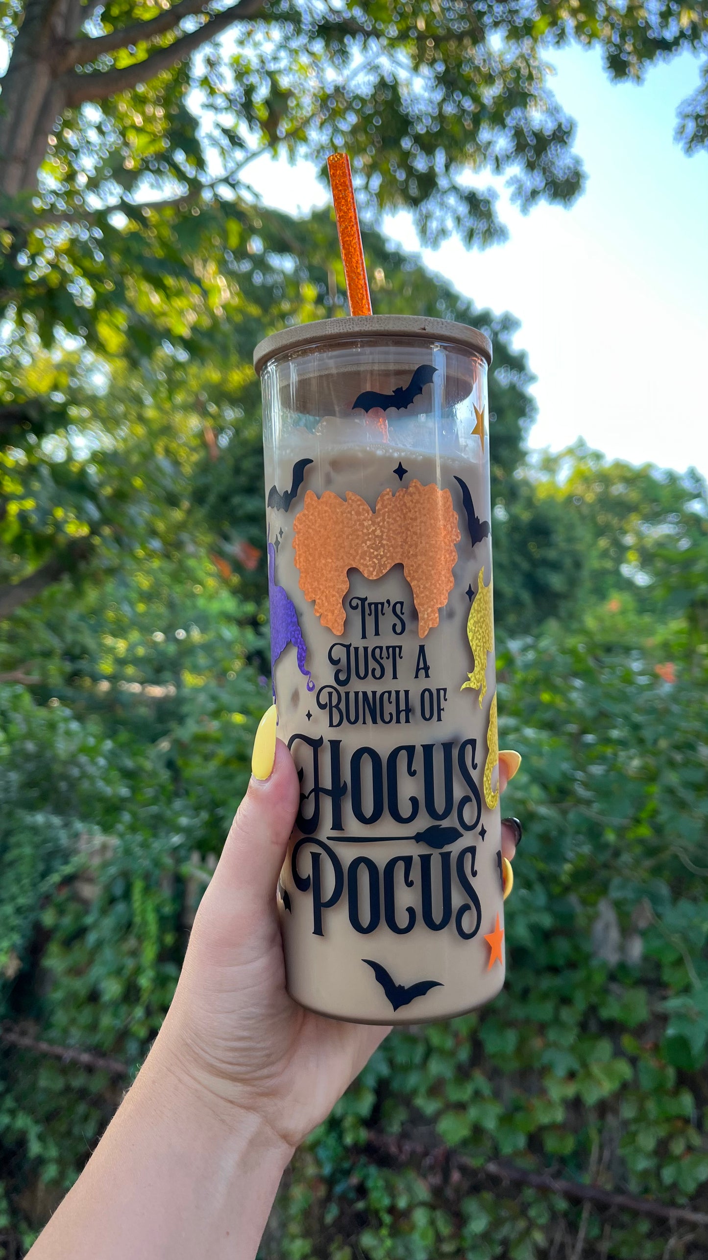 A bunch of hocus pocus 25oz glass