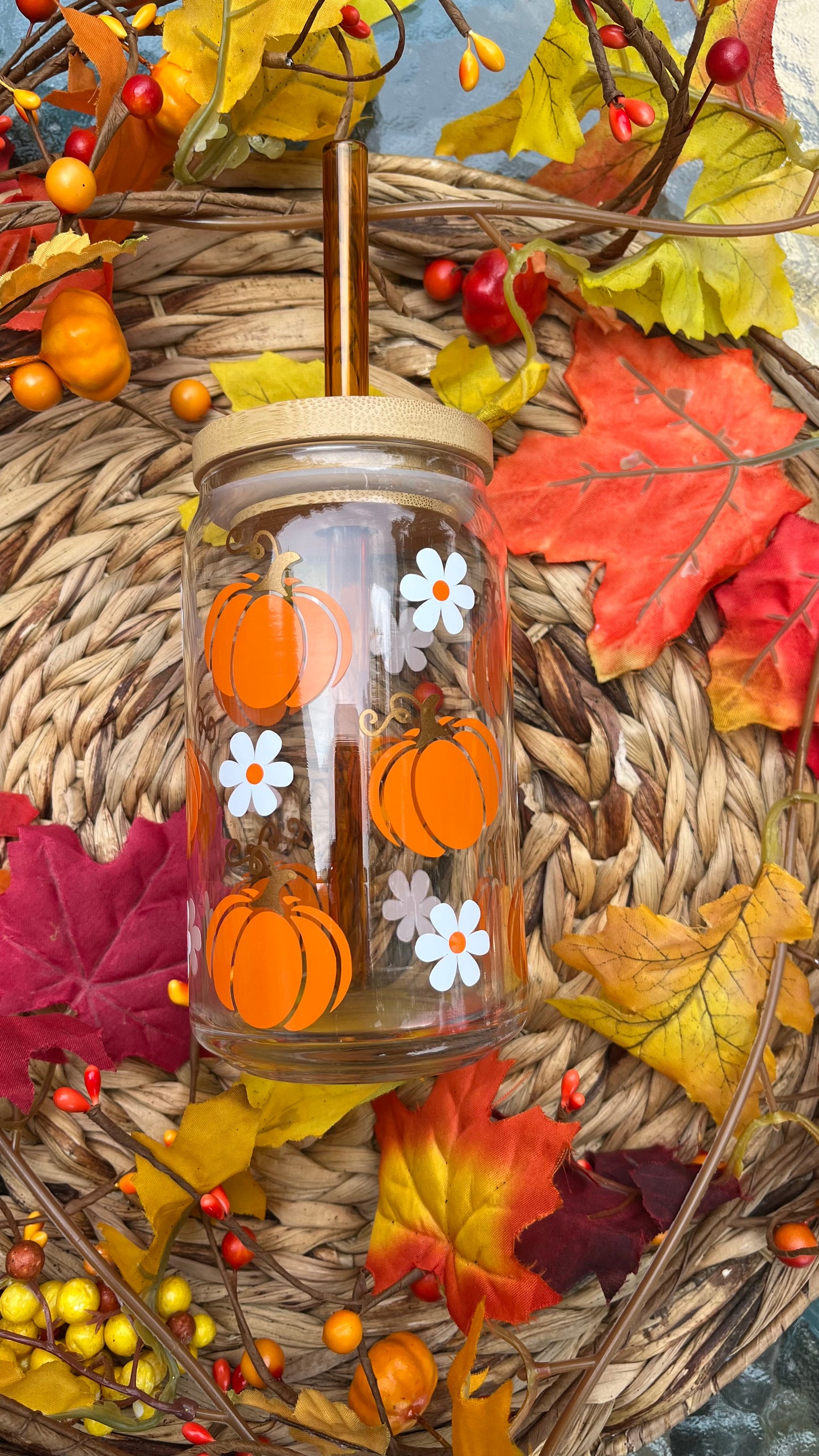 Pumpkin daisies glass