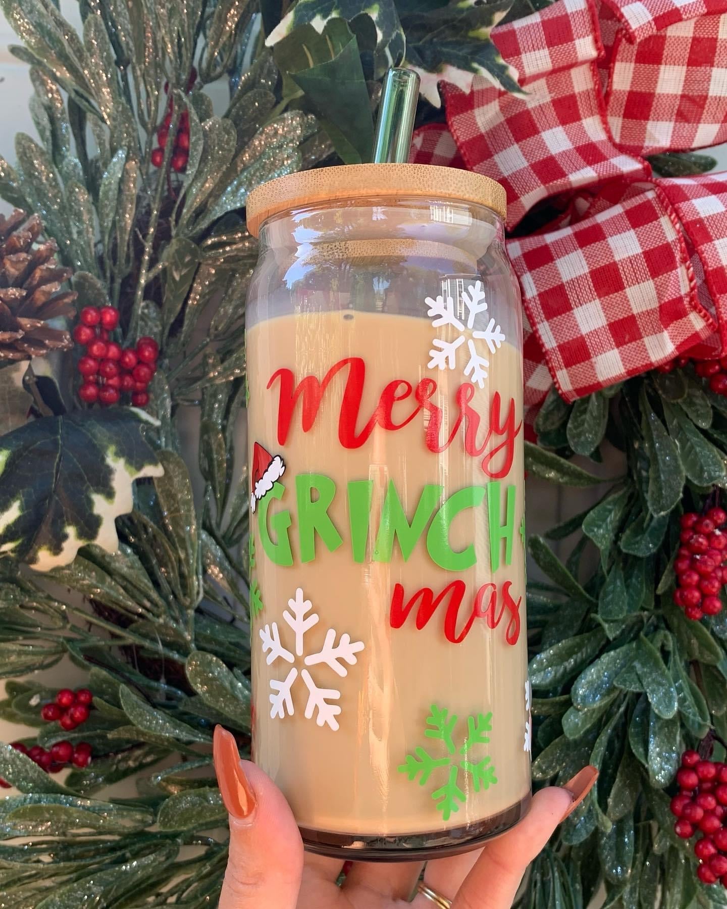 The grinch glass cup