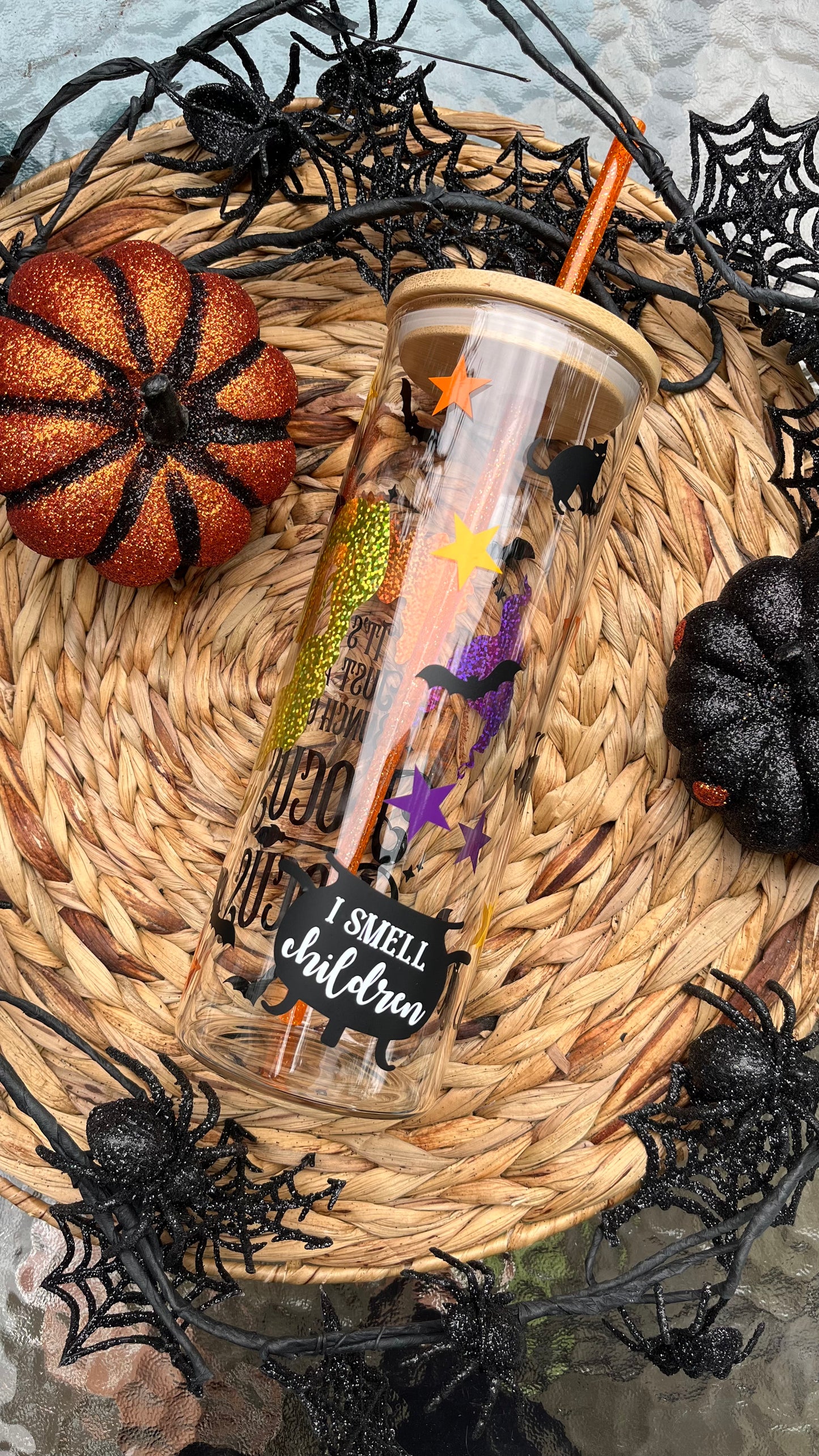 A bunch of hocus pocus 25oz glass