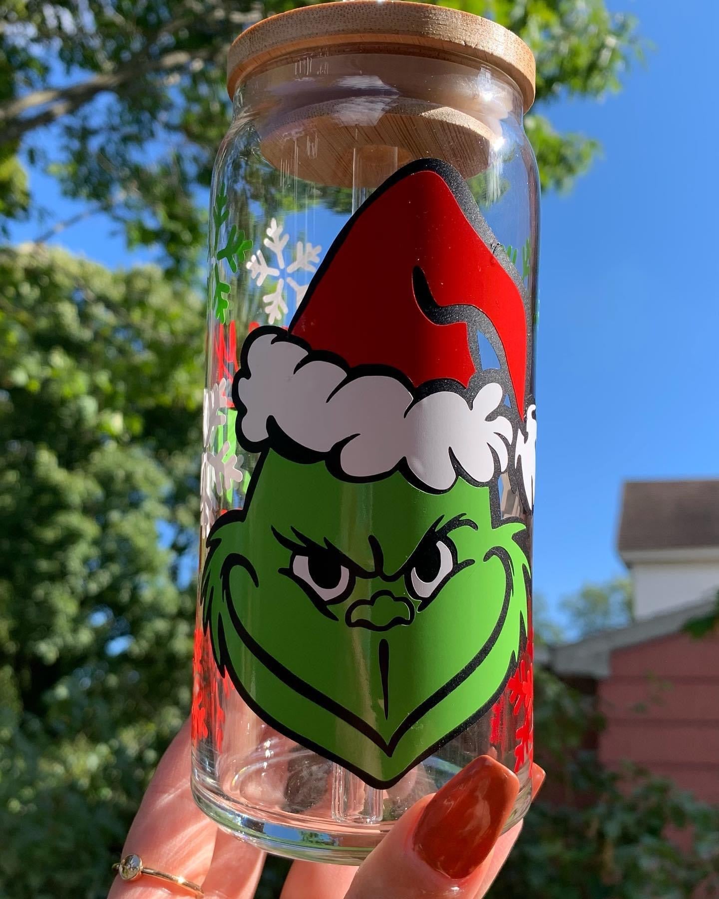 The grinch glass cup