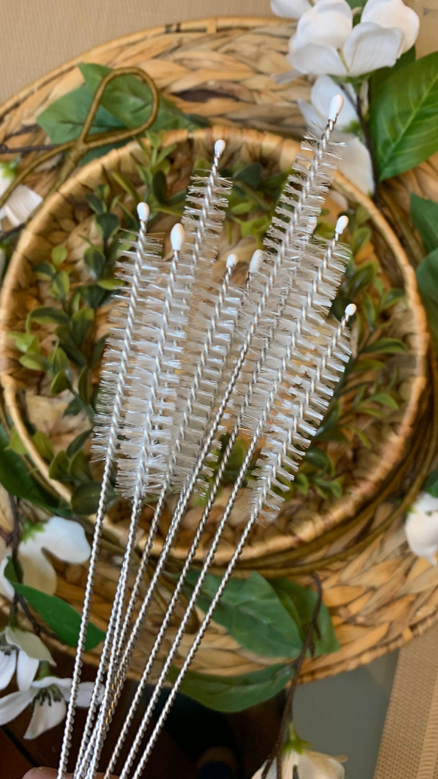 Glass straw cleaning brush